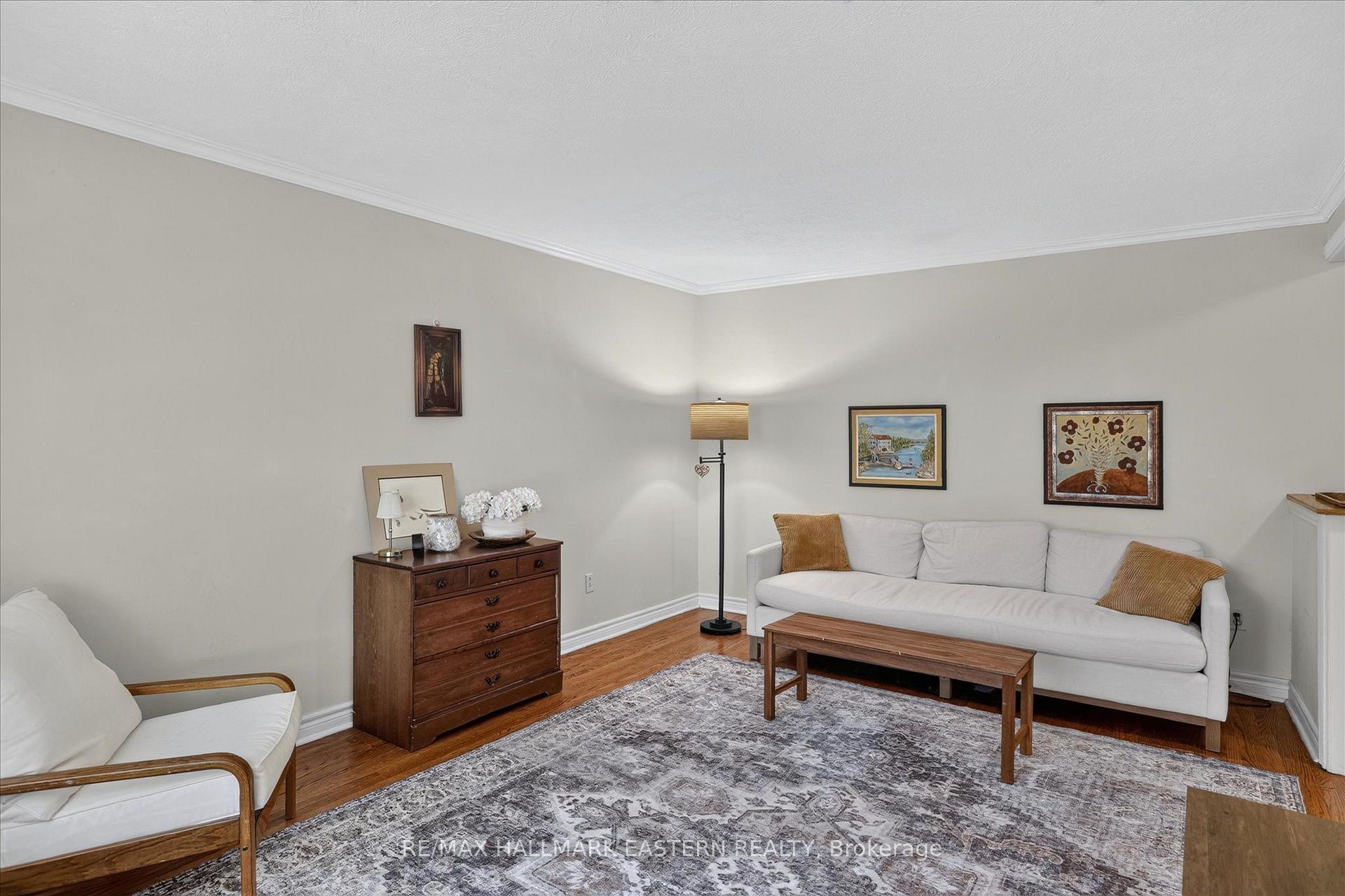 Photo 7 of 897 Westdale Avenue, Peterborough, Northcrest Ward 5 — HOMEH