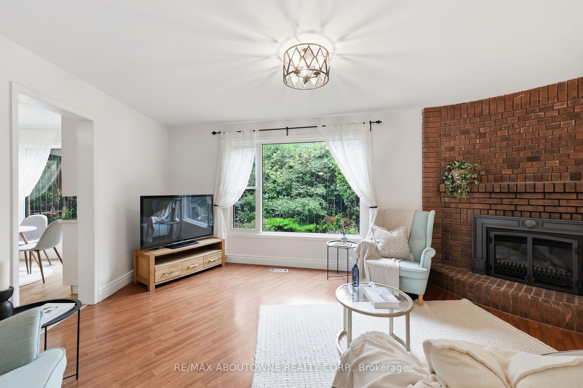 Photo 20 of 572 Harmony Avenue, Burlington, Roseland — HOMEH