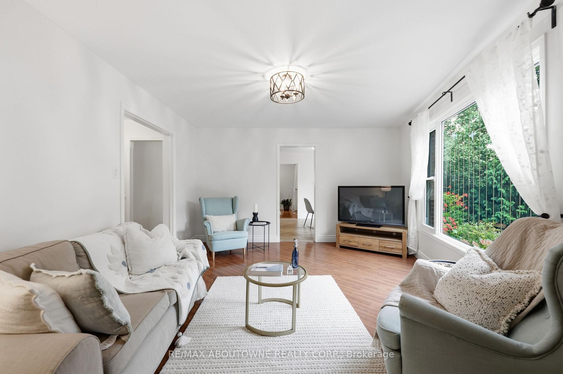 Photo 21 of 572 Harmony Avenue, Burlington, Roseland — HOMEH