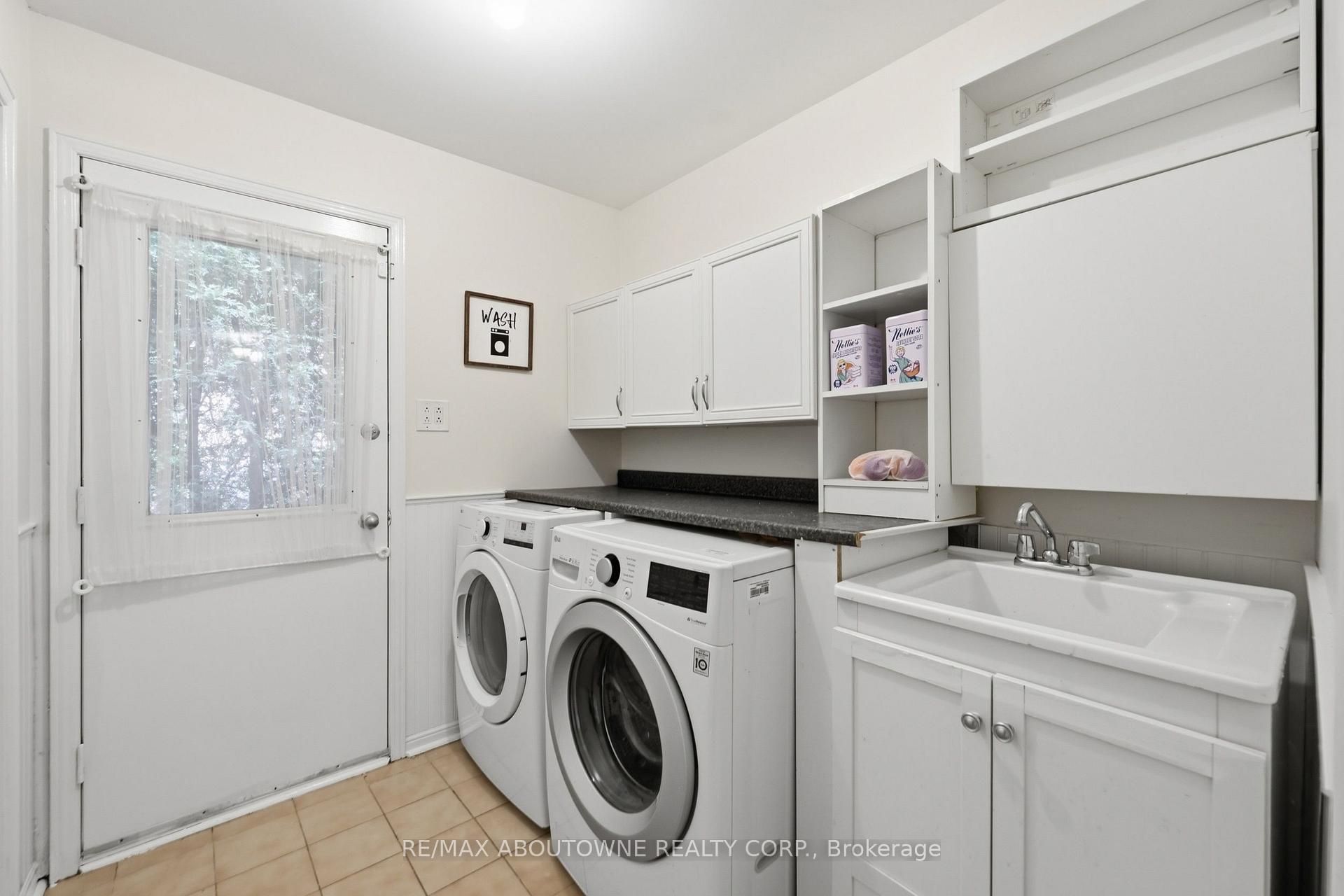Photo 22 of 572 Harmony Avenue, Burlington, Roseland — HOMEH