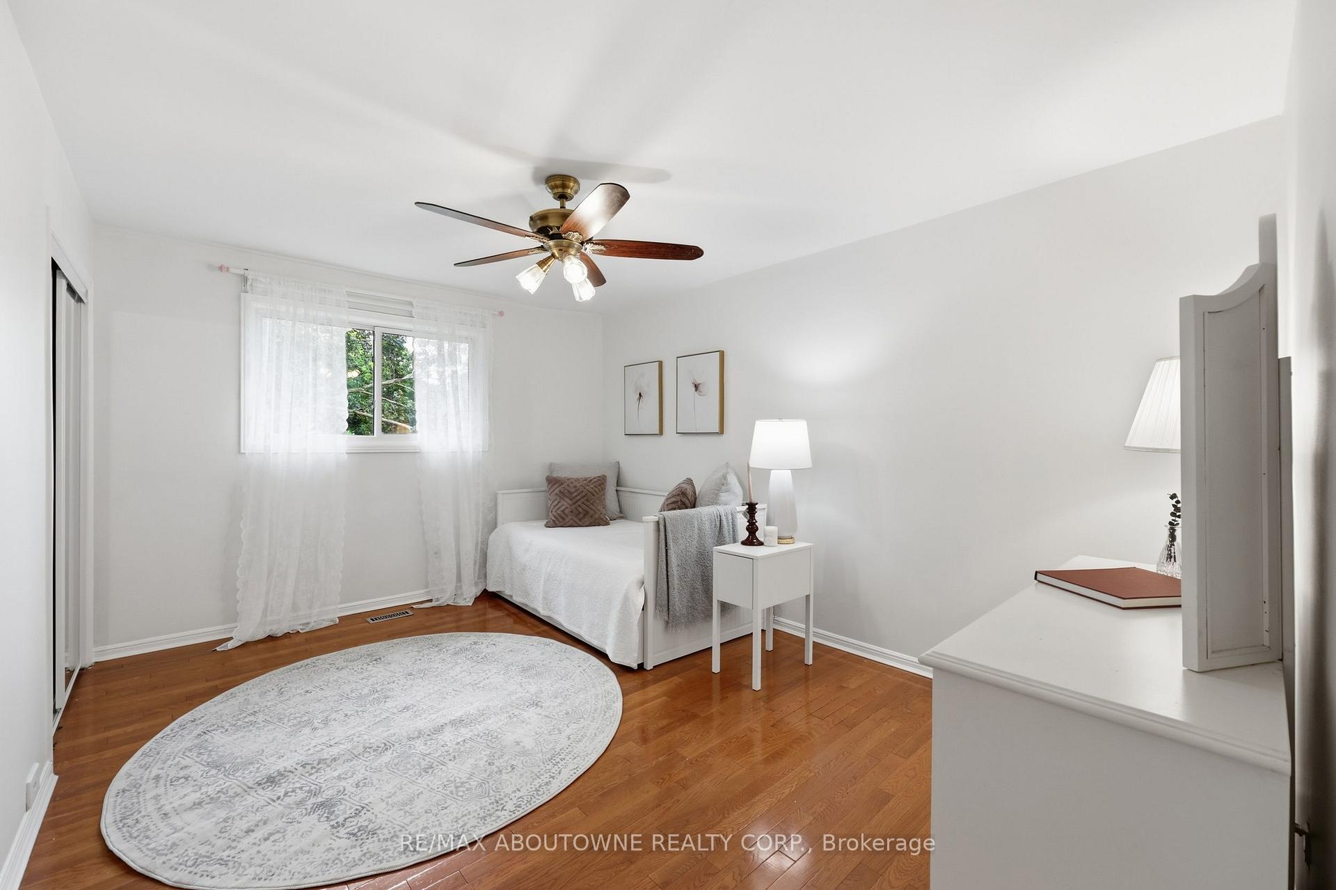 Photo 30 of 572 Harmony Avenue, Burlington, Roseland — HOMEH
