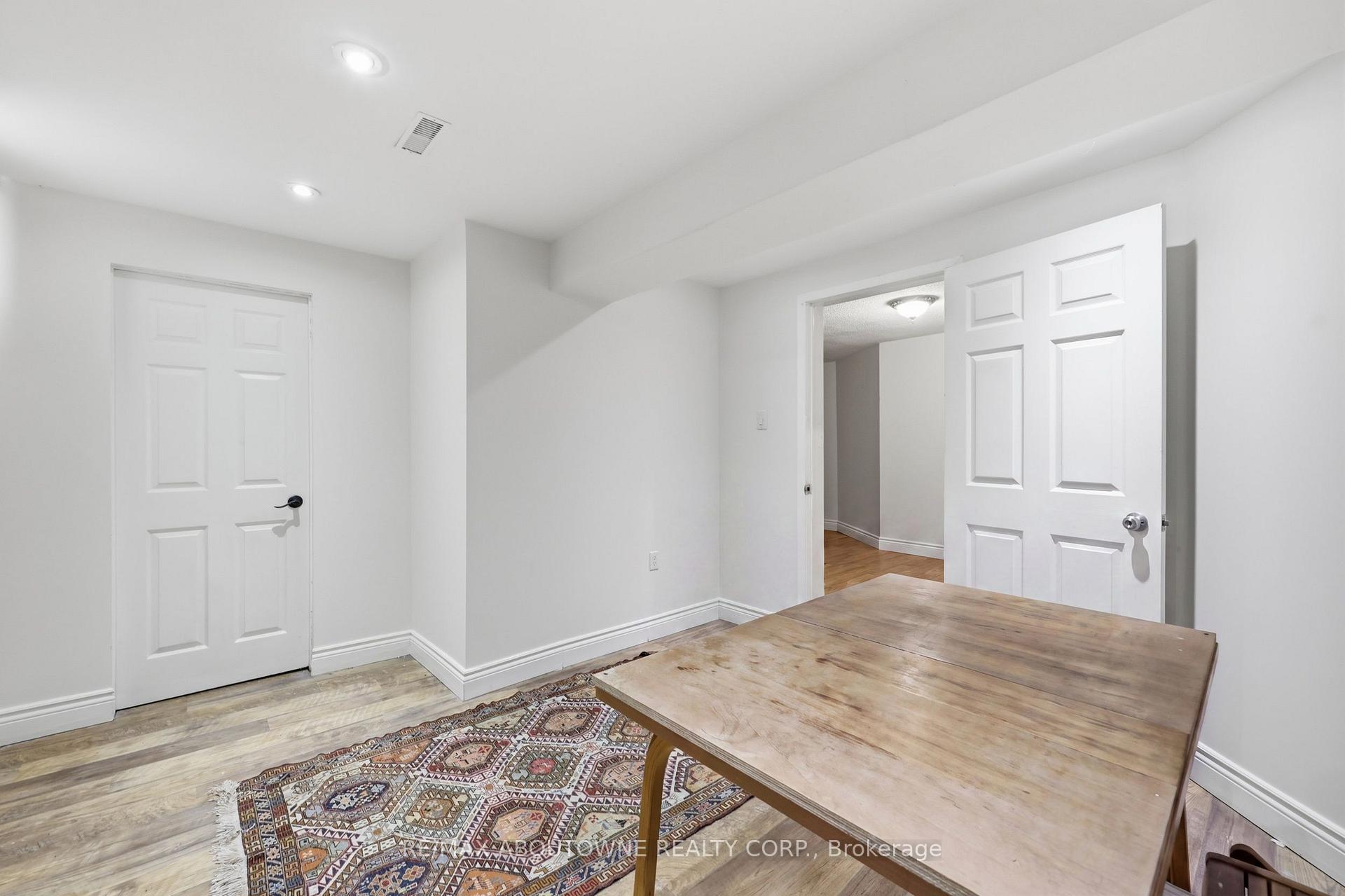 Photo 39 of 572 Harmony Avenue, Burlington, Roseland — HOMEH