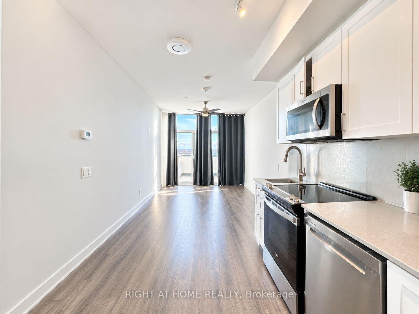 Photo of Unit 708, 681 Yonge Street