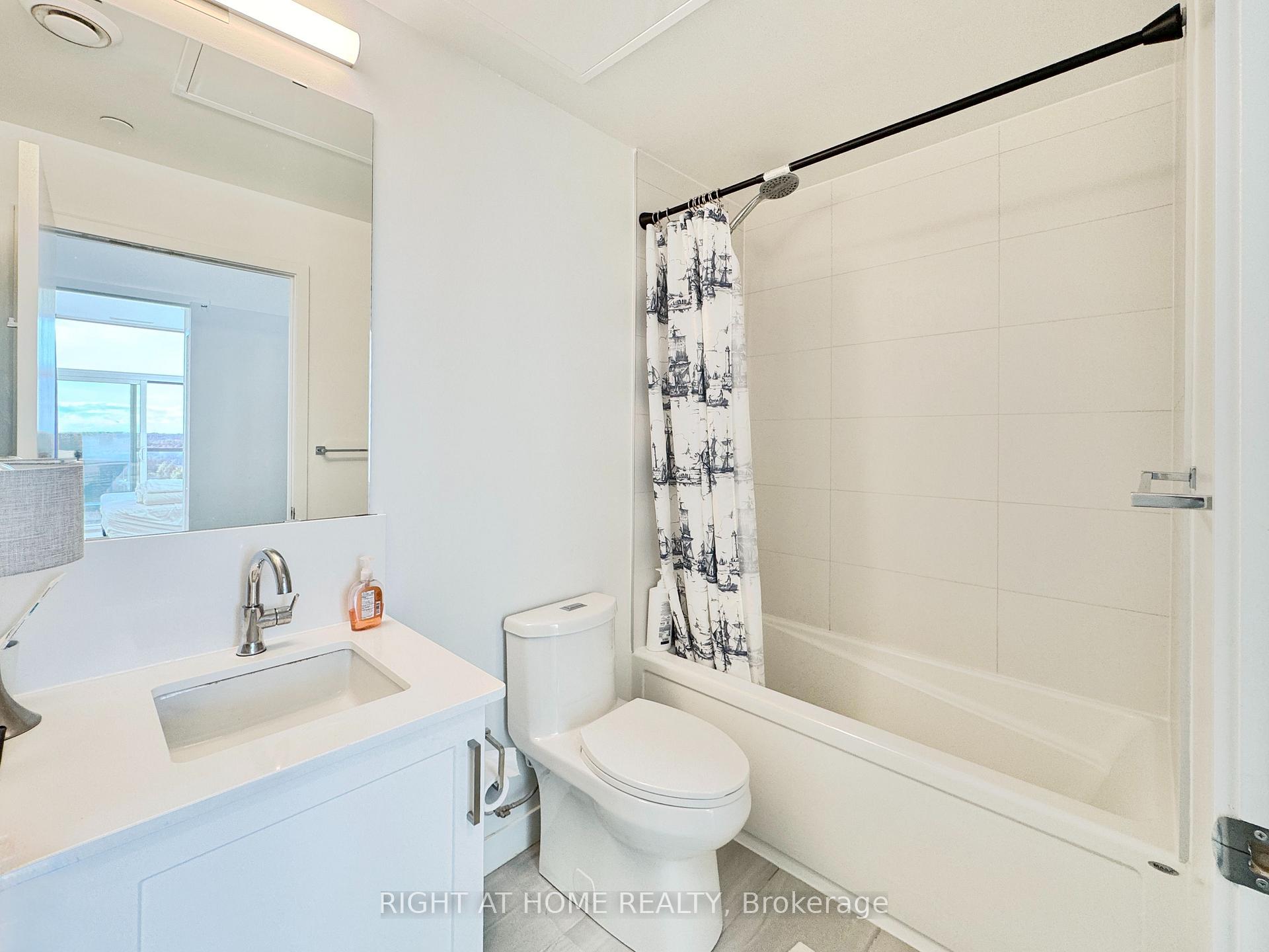 Photo 5 of Unit 708, 681 Yonge Street, Barrie, Painswick South — HOMEH