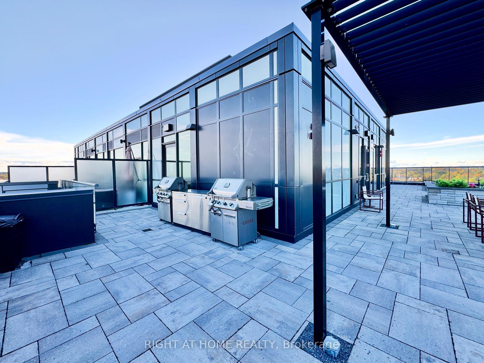 Photo 12 of Unit 708, 681 Yonge Street, Barrie, Painswick South — HOMEH