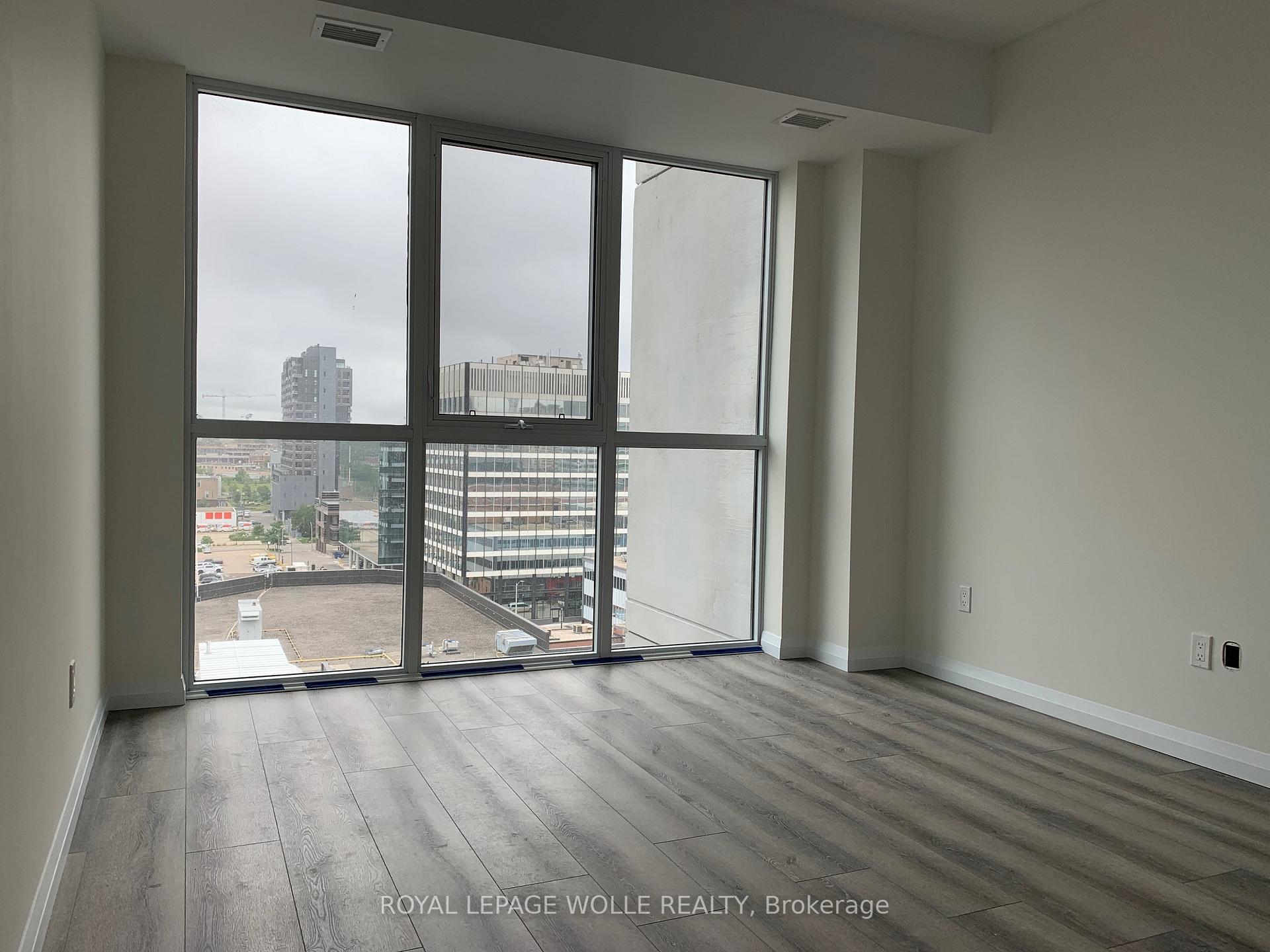 Photo 7 of Unit 2409, 60 Charles Street W, Kitchener, City Commercial Core — HOMEH