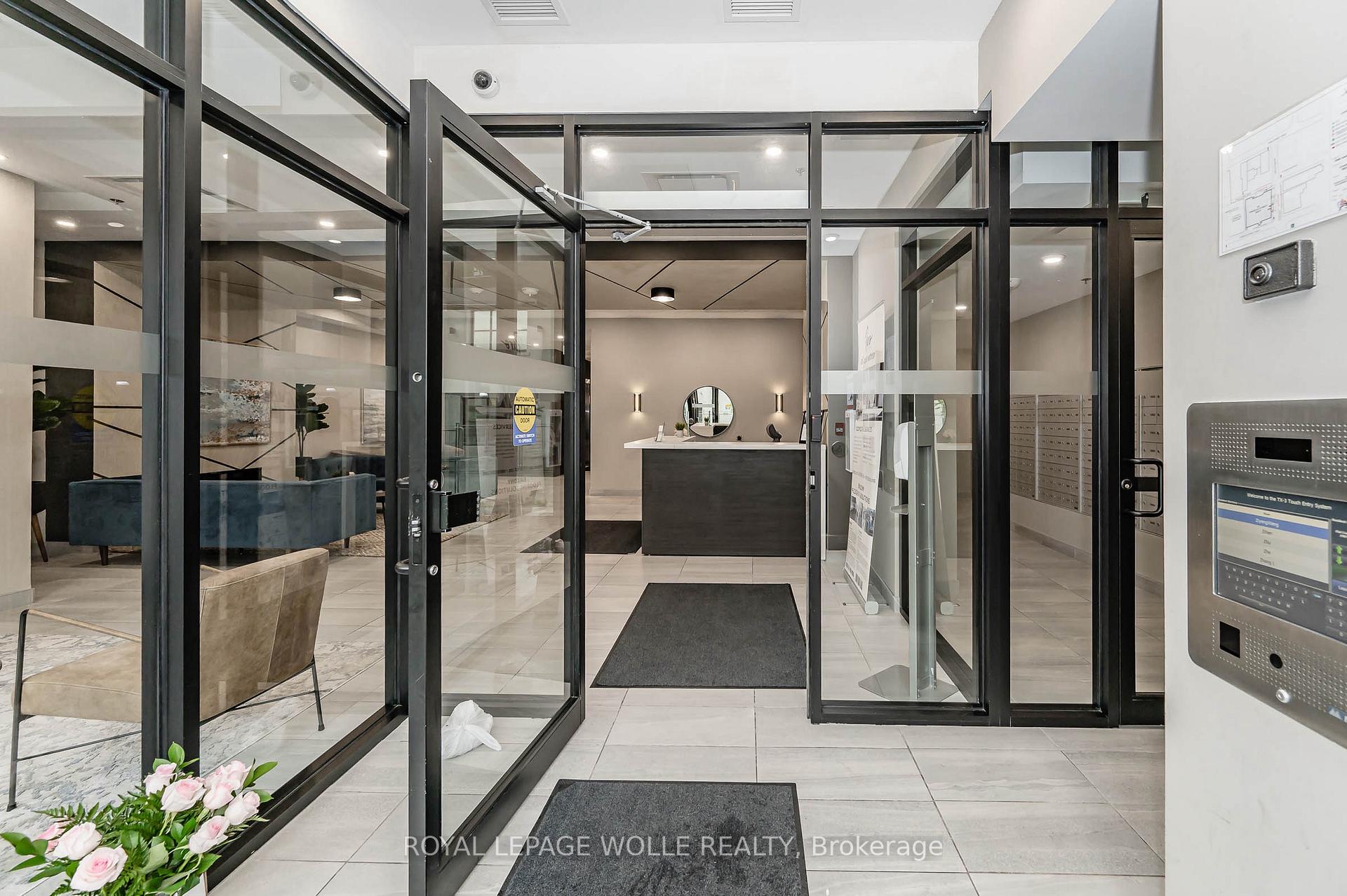 Photo 10 of Unit 2409, 60 Charles Street W, Kitchener, City Commercial Core — HOMEH