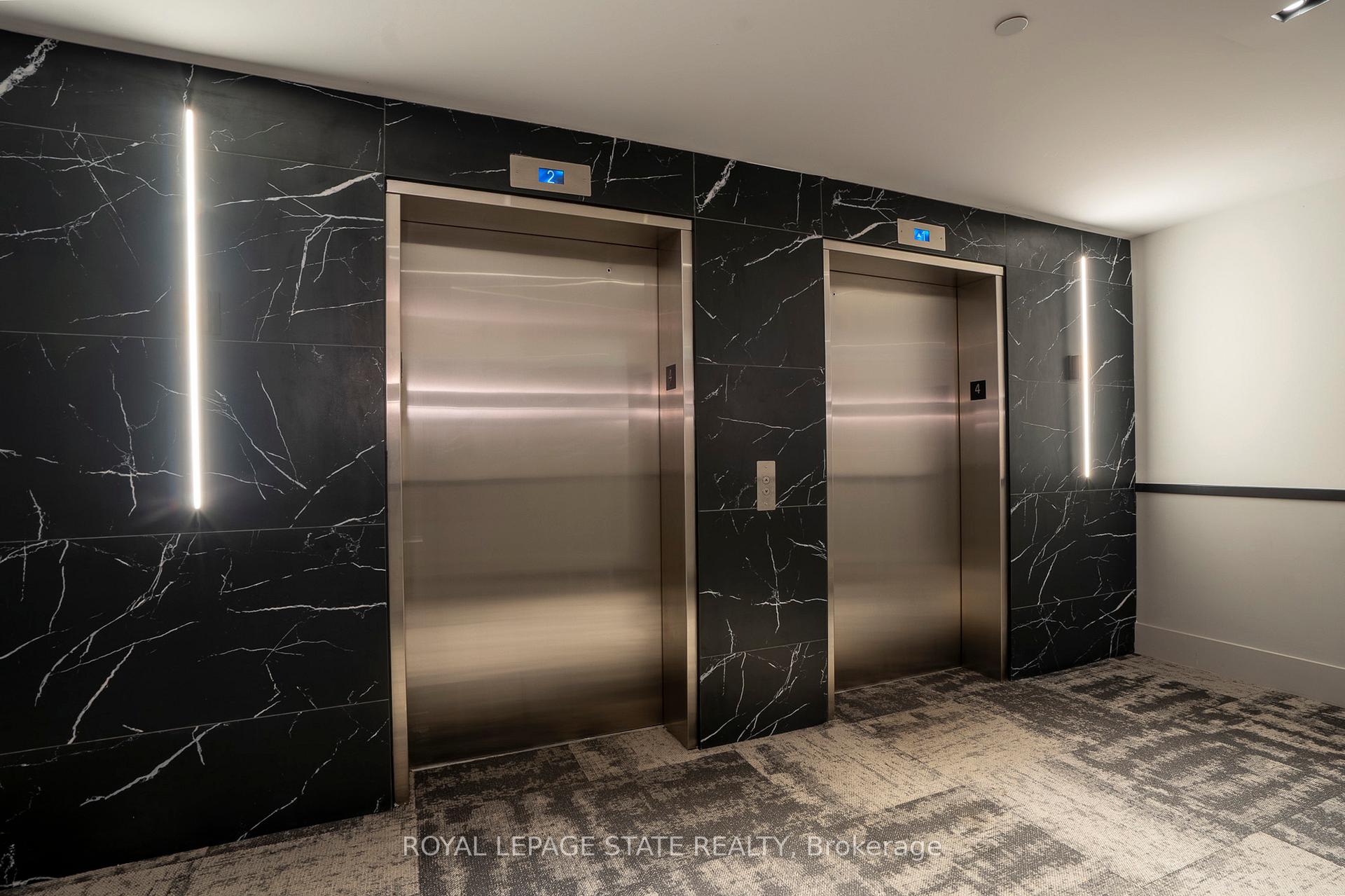 Photo 9 of Unit 301, 600 North Service Road, Hamilton, Lakeshore — HOMEH