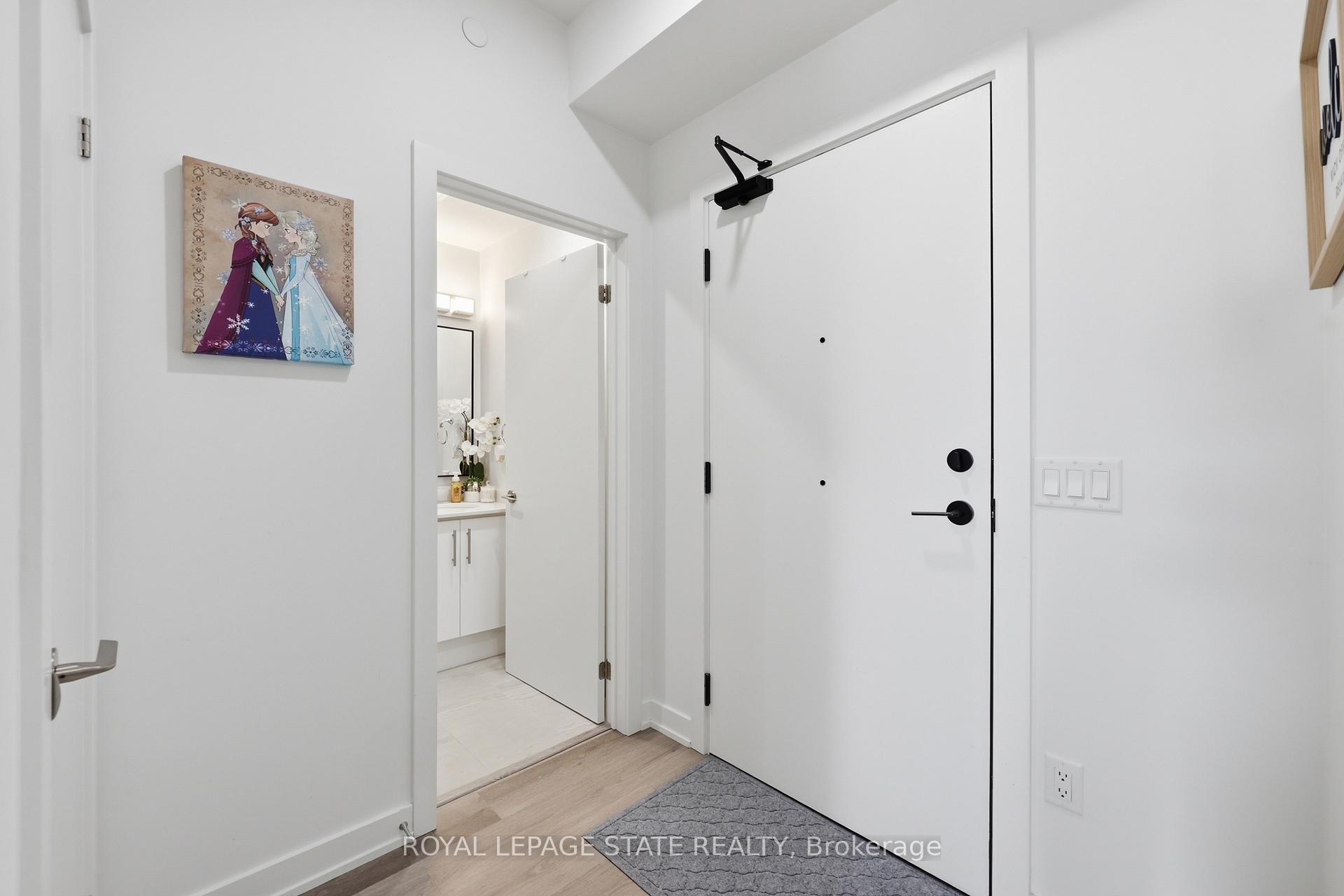 Photo 10 of Unit 301, 600 North Service Road, Hamilton, Lakeshore — HOMEH