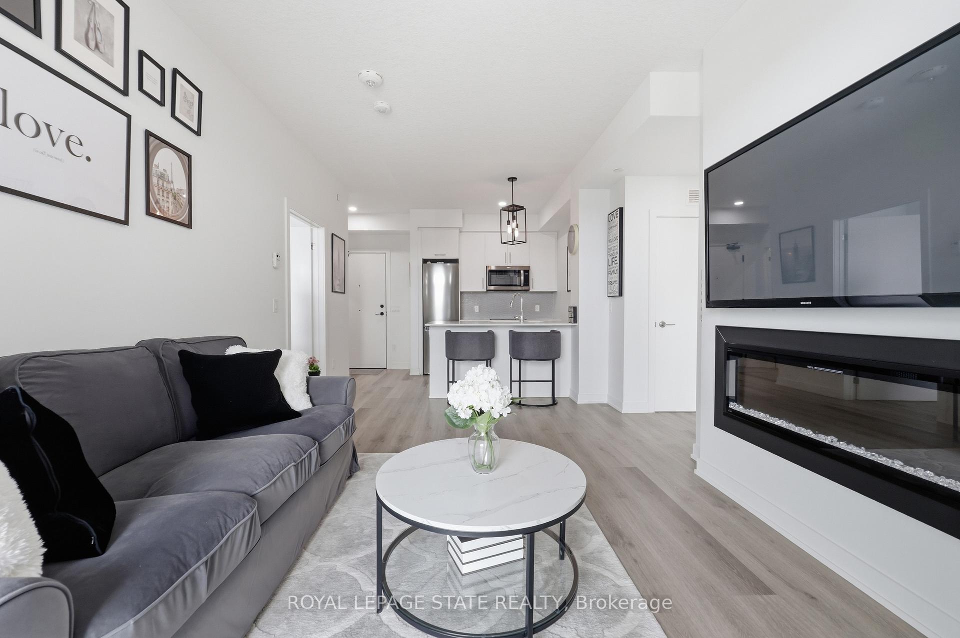 Photo 16 of Unit 301, 600 North Service Road, Hamilton, Lakeshore — HOMEH