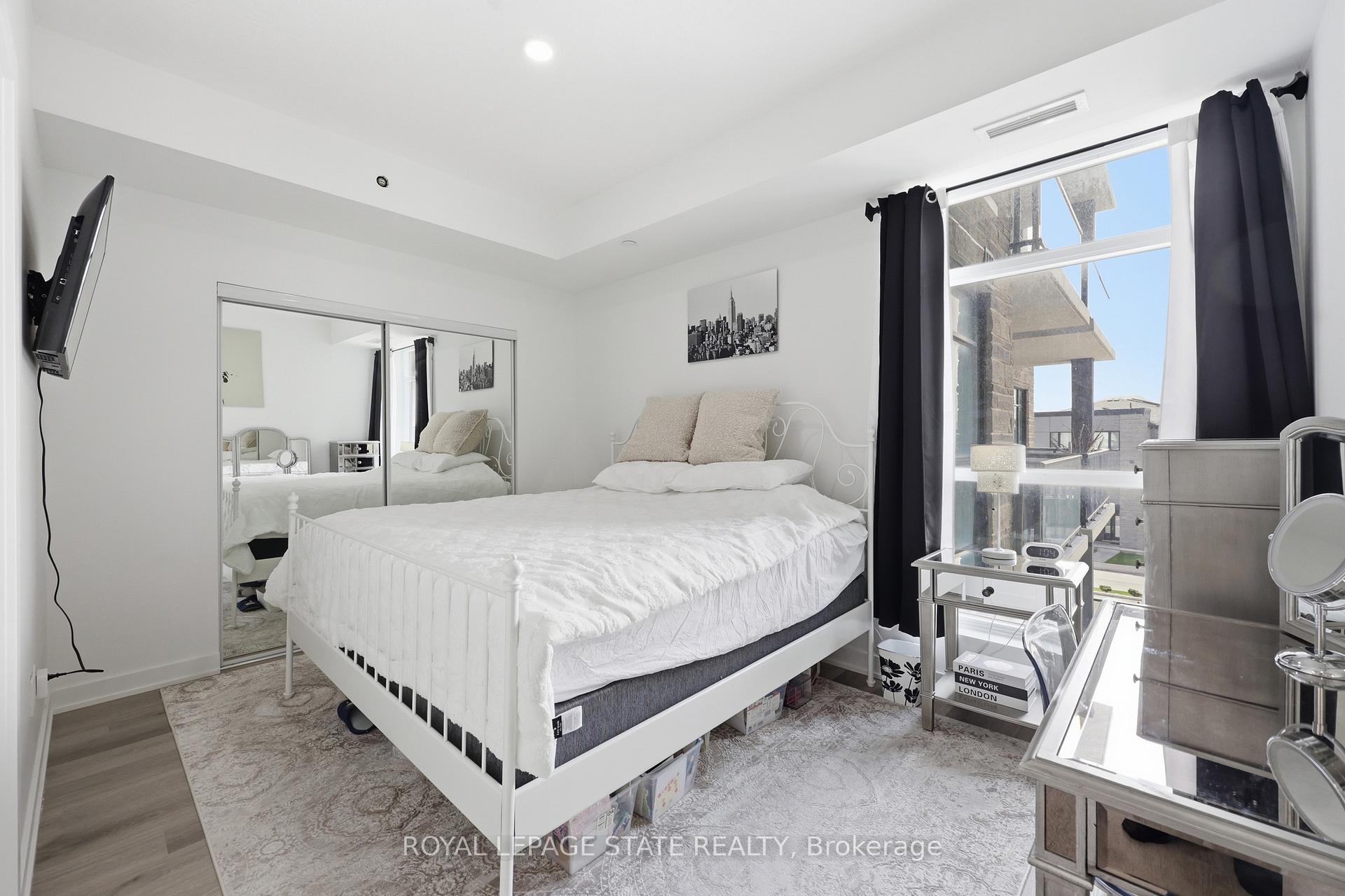 Photo 19 of Unit 301, 600 North Service Road, Hamilton, Lakeshore — HOMEH