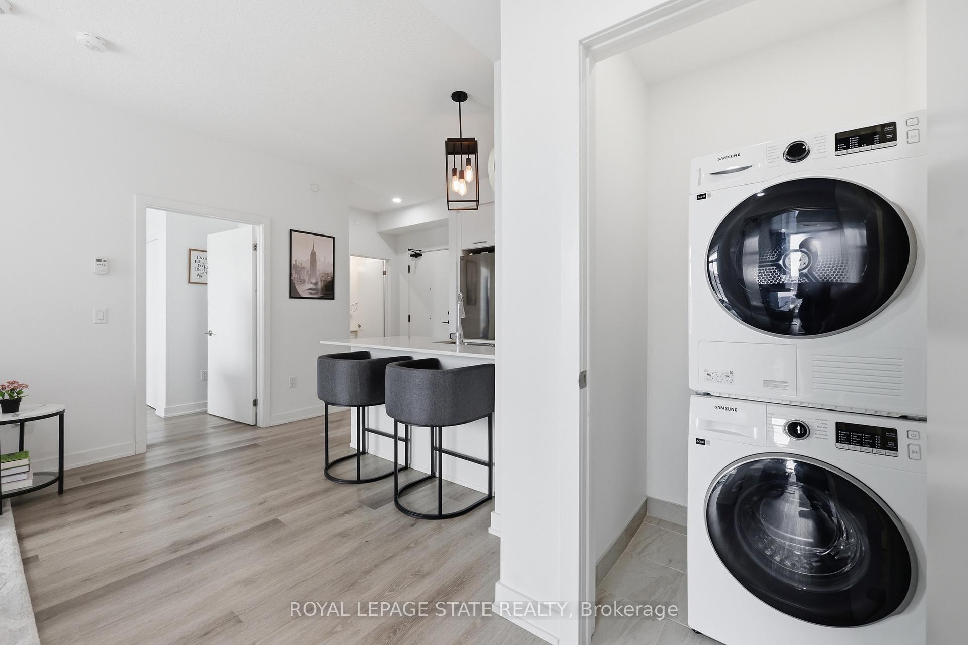 Photo 20 of Unit 301, 600 North Service Road, Hamilton, Lakeshore — HOMEH