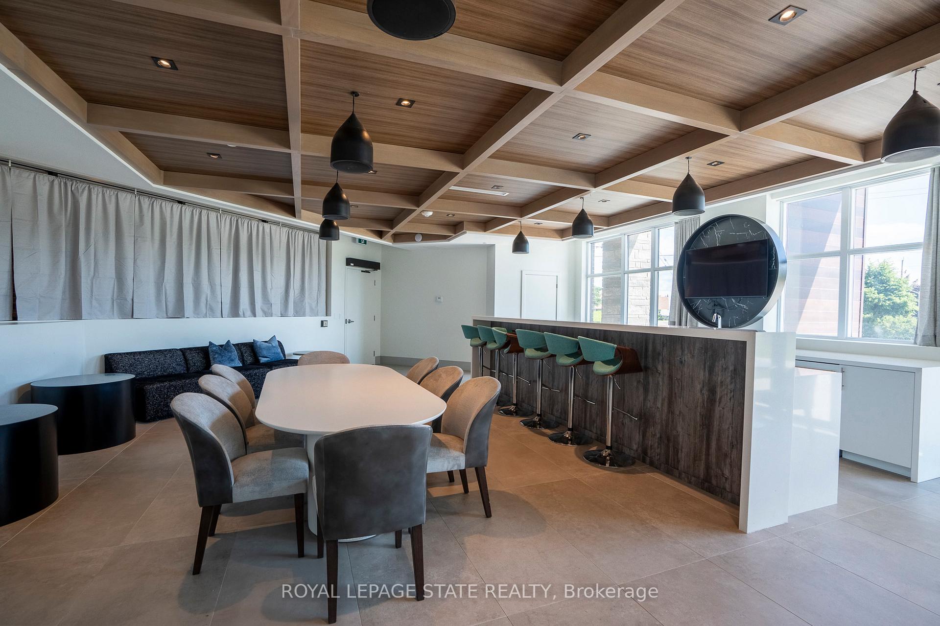 Photo 24 of Unit 301, 600 North Service Road, Hamilton, Lakeshore — HOMEH