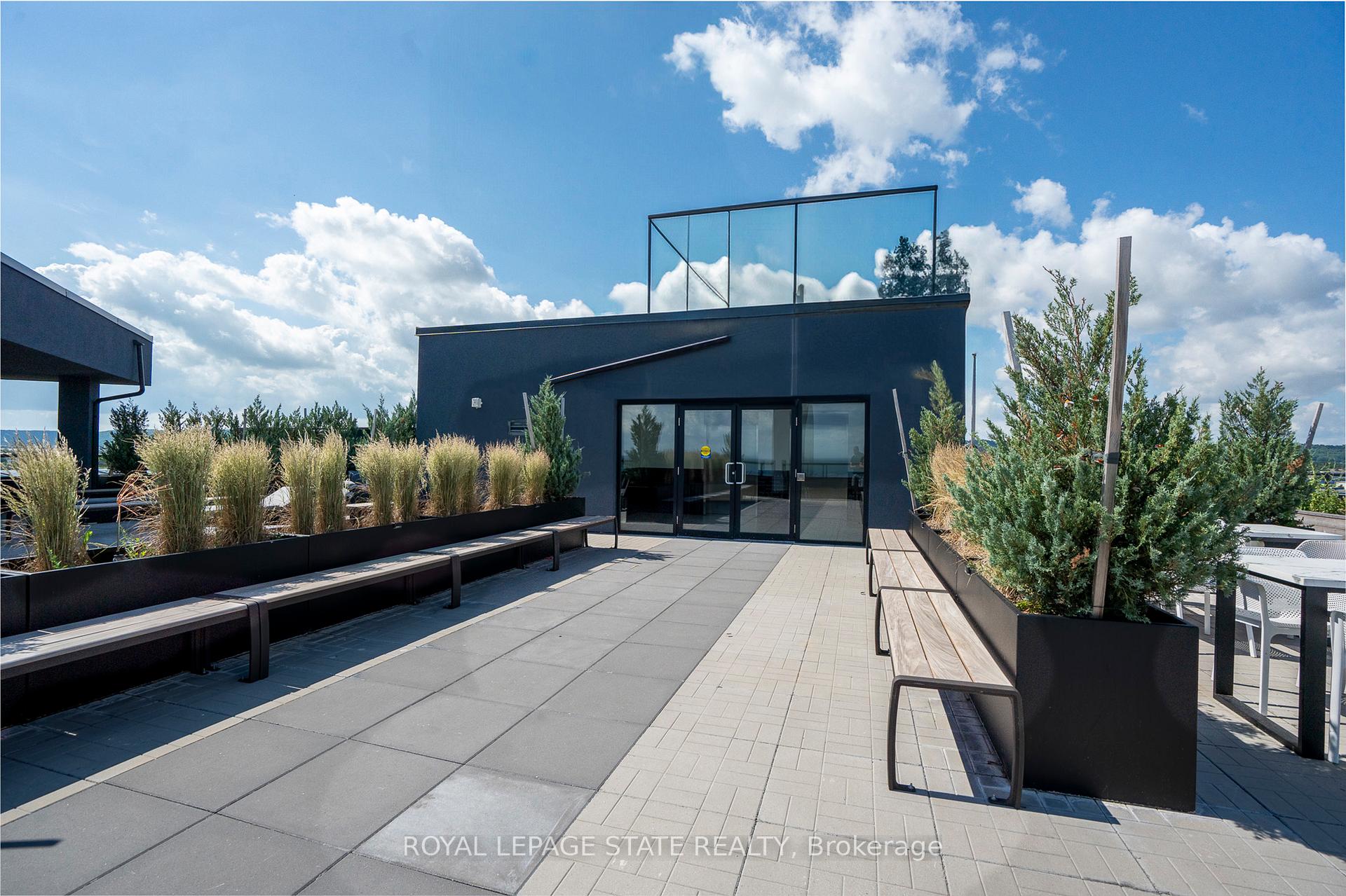 Photo 29 of Unit 301, 600 North Service Road, Hamilton, Lakeshore — HOMEH