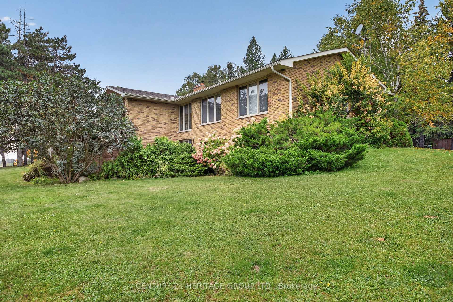 Photo of 1 Arthur Evans Crescent