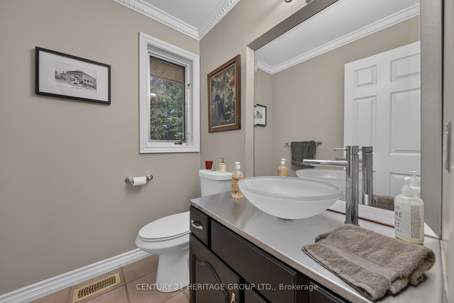 Photo 19 of 1 Arthur Evans Crescent, Bradford West Gwillimbury, Rural Bradford West Gwillimbury — HOMEH
