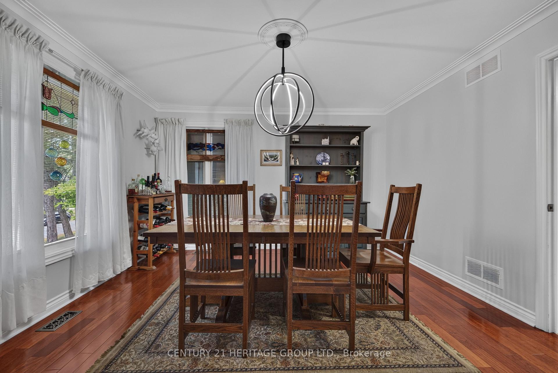 Photo 26 of 1 Arthur Evans Crescent, Bradford West Gwillimbury, Rural Bradford West Gwillimbury — HOMEH