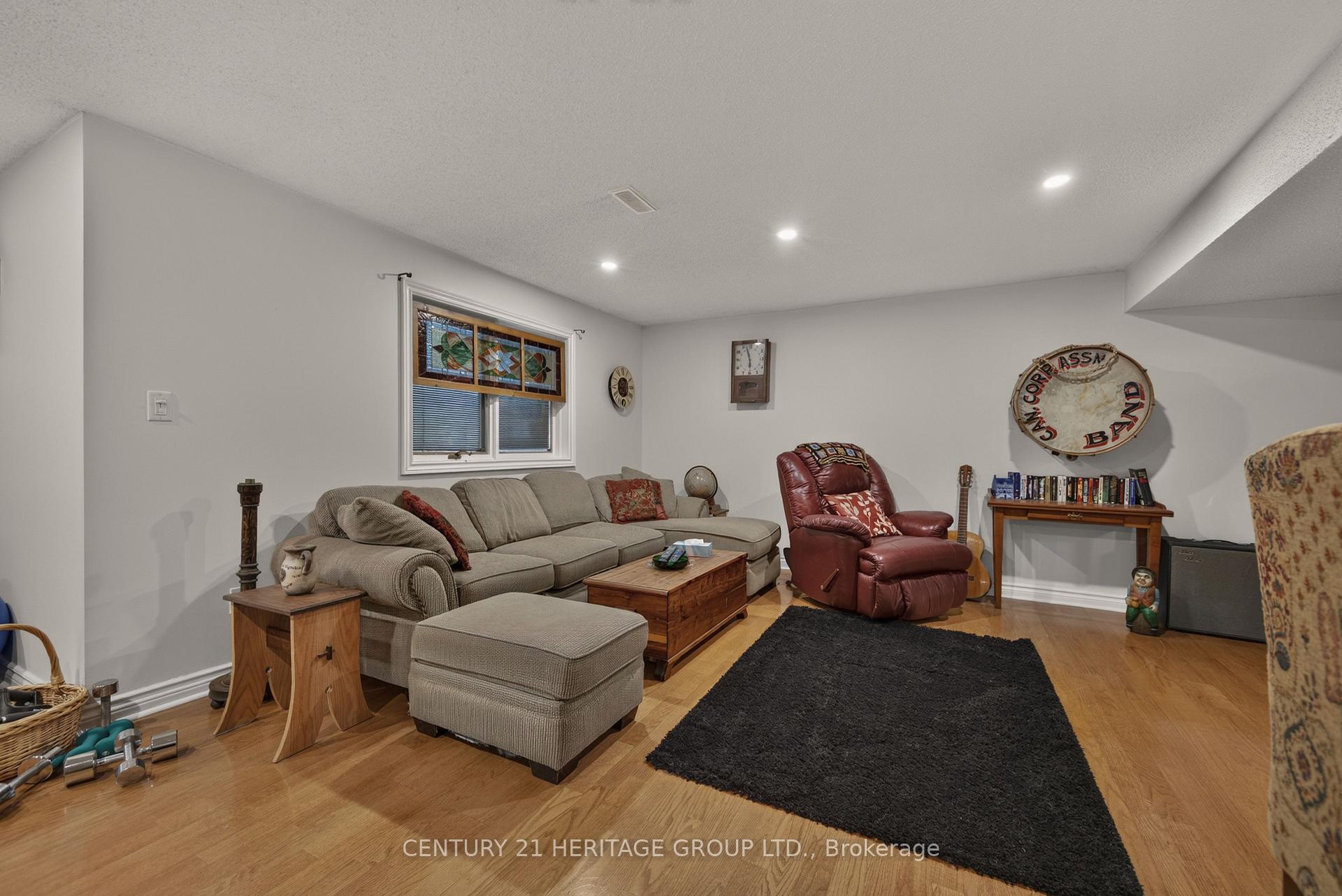 Photo 41 of 1 Arthur Evans Crescent, Bradford West Gwillimbury, Rural Bradford West Gwillimbury — HOMEH
