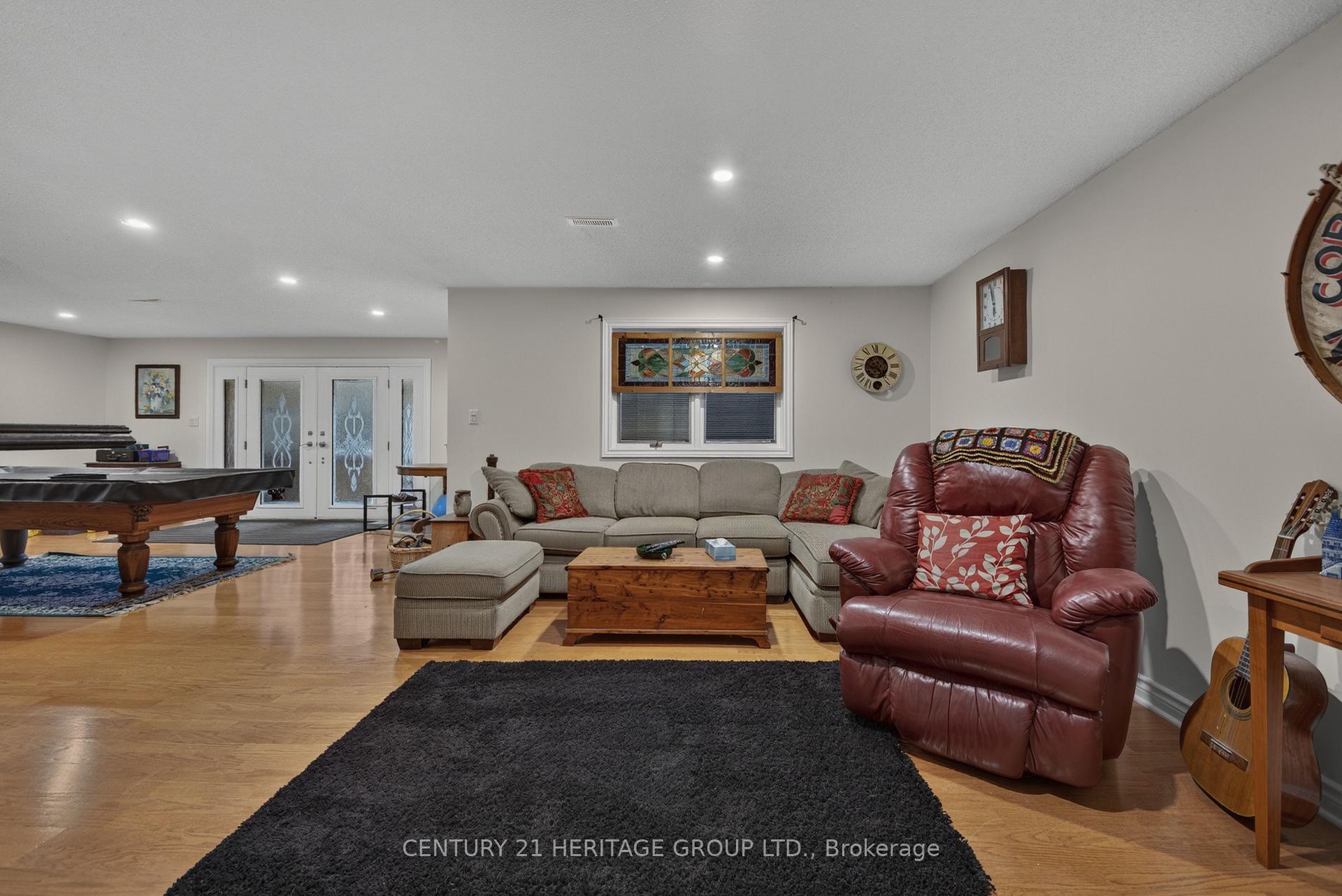 Photo 42 of 1 Arthur Evans Crescent, Bradford West Gwillimbury, Rural Bradford West Gwillimbury — HOMEH