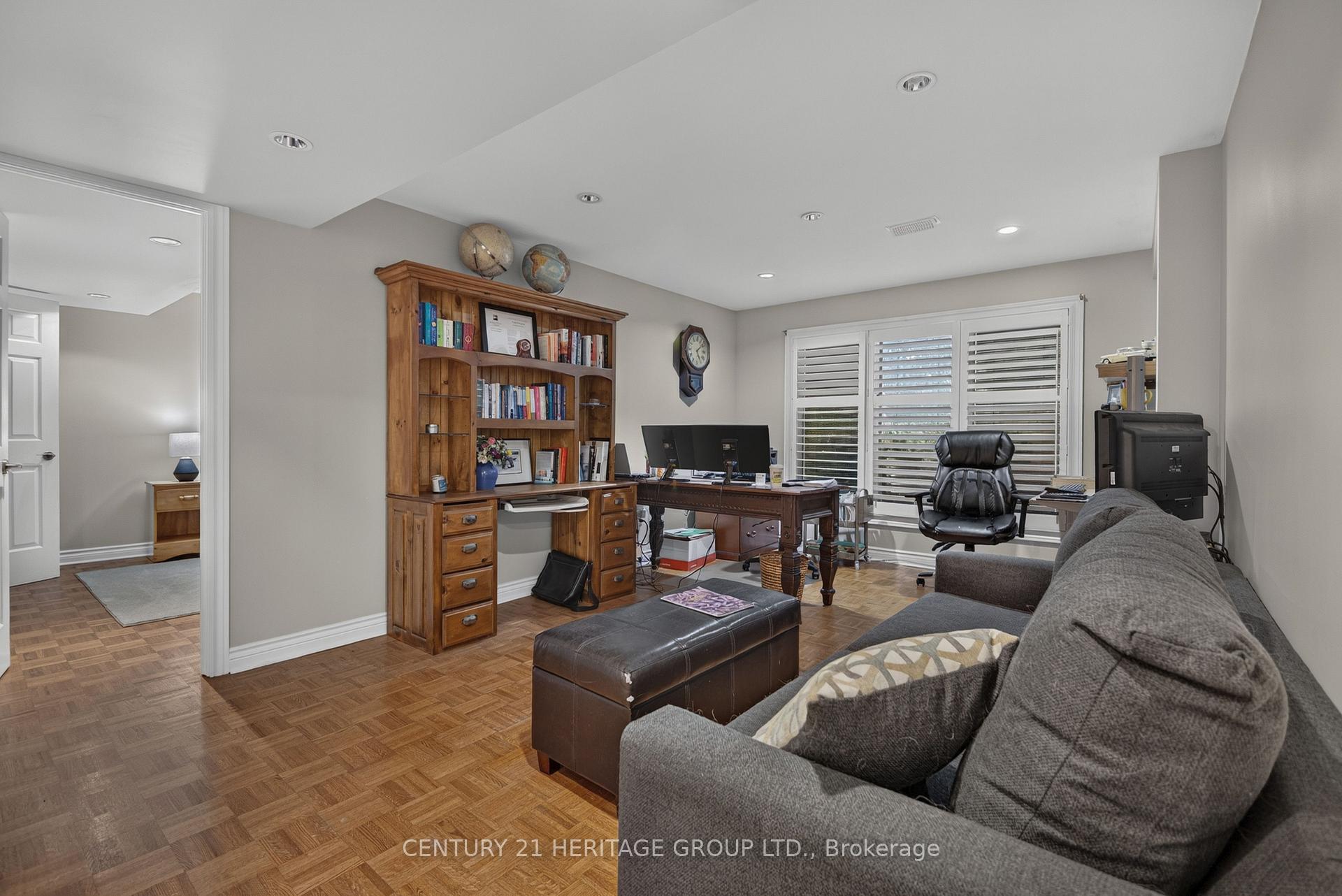 Photo 44 of 1 Arthur Evans Crescent, Bradford West Gwillimbury, Rural Bradford West Gwillimbury — HOMEH