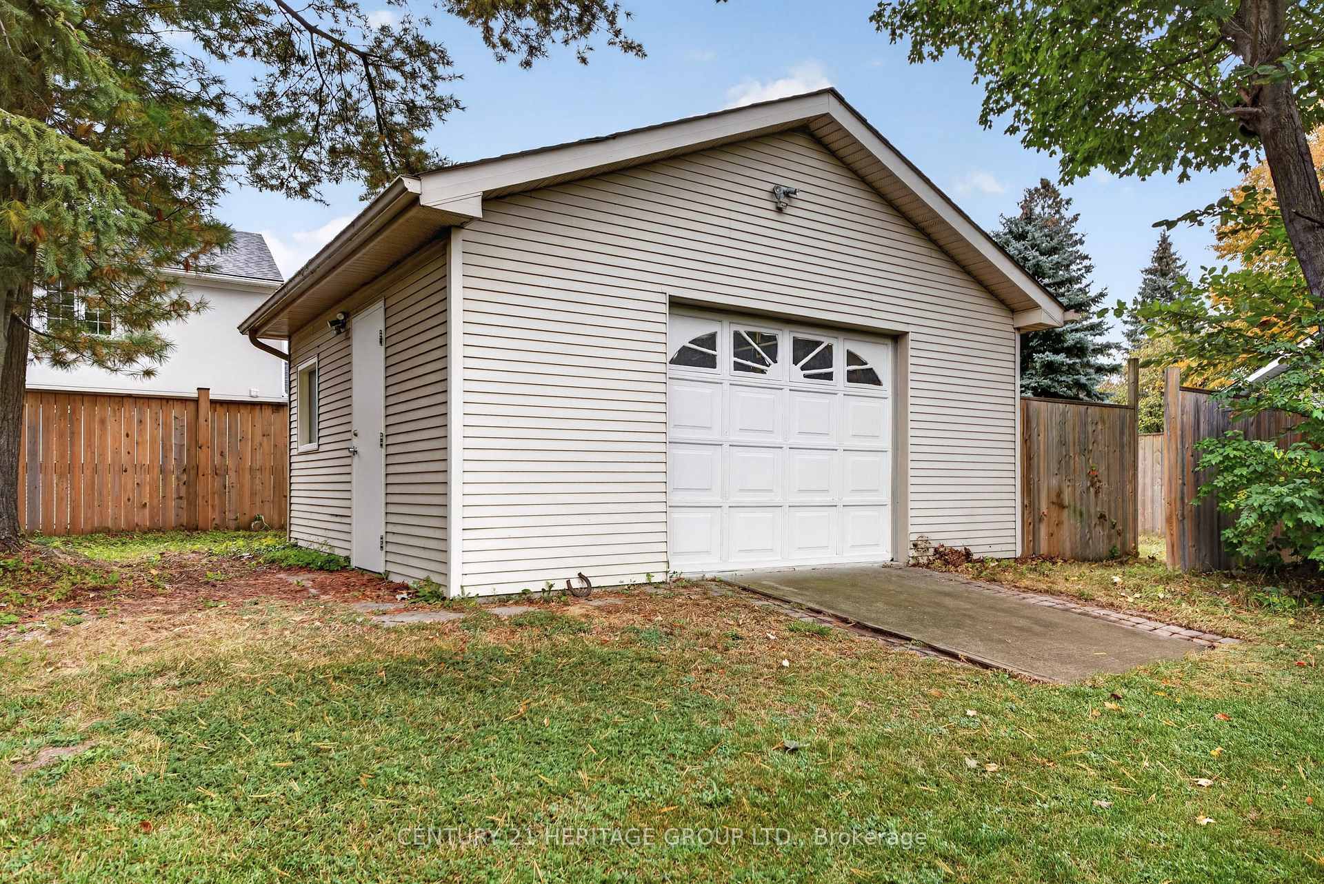 Photo 57 of 1 Arthur Evans Crescent, Bradford West Gwillimbury, Rural Bradford West Gwillimbury — HOMEH
