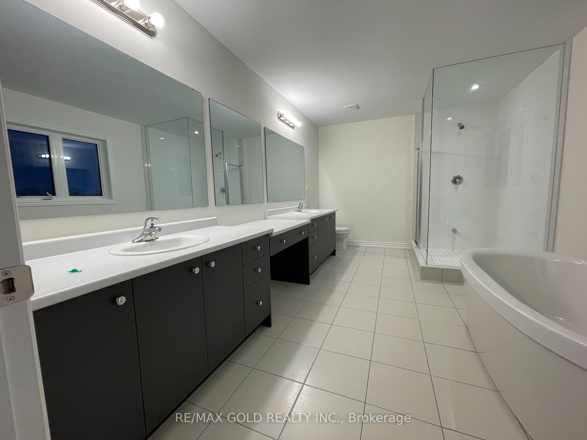 Photo 10 of 21 Sanford Circle, Springwater, Centre Vespra — HOMEH