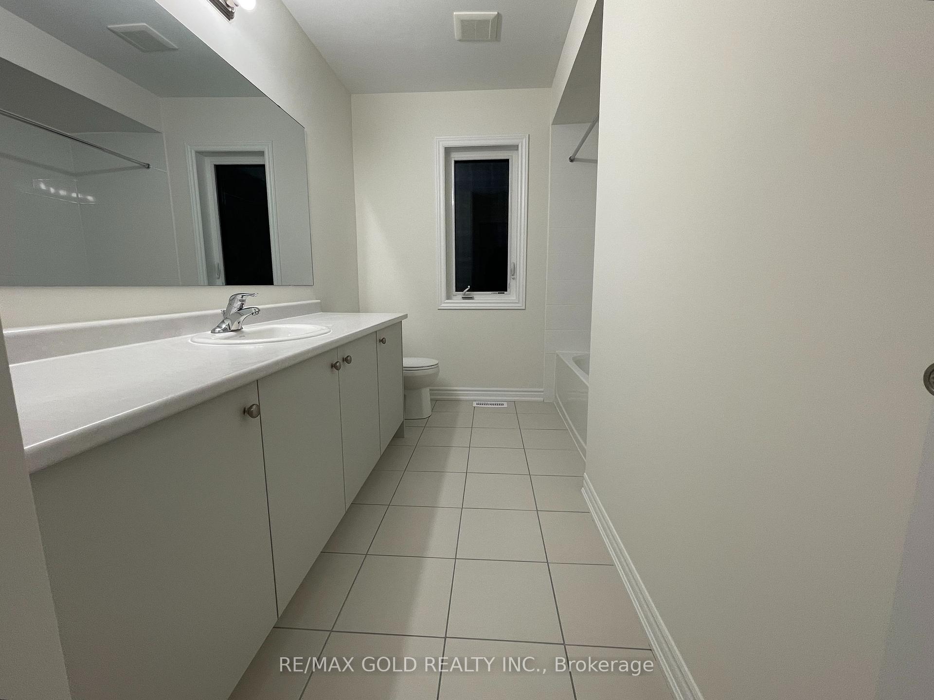 Photo 14 of 21 Sanford Circle, Springwater, Centre Vespra — HOMEH