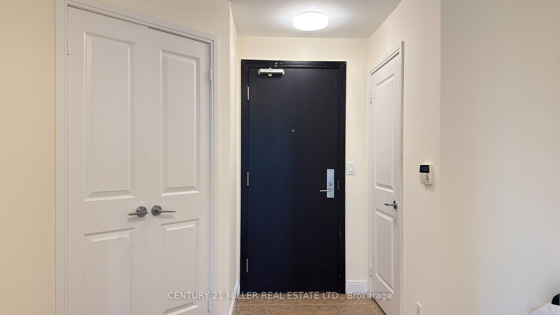 Photo 4 of Unit 509, 90 Absolute Avenue, Mississauga, City Centre — HOMEH