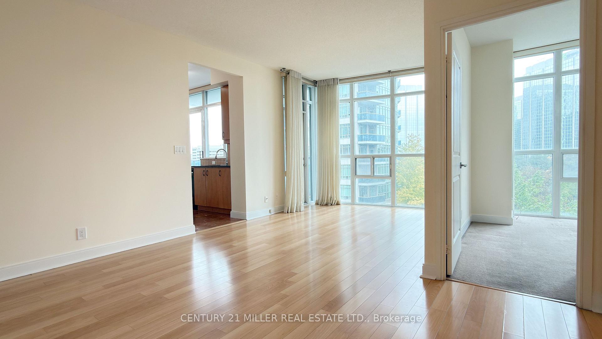 Photo 5 of Unit 509, 90 Absolute Avenue, Mississauga, City Centre — HOMEH