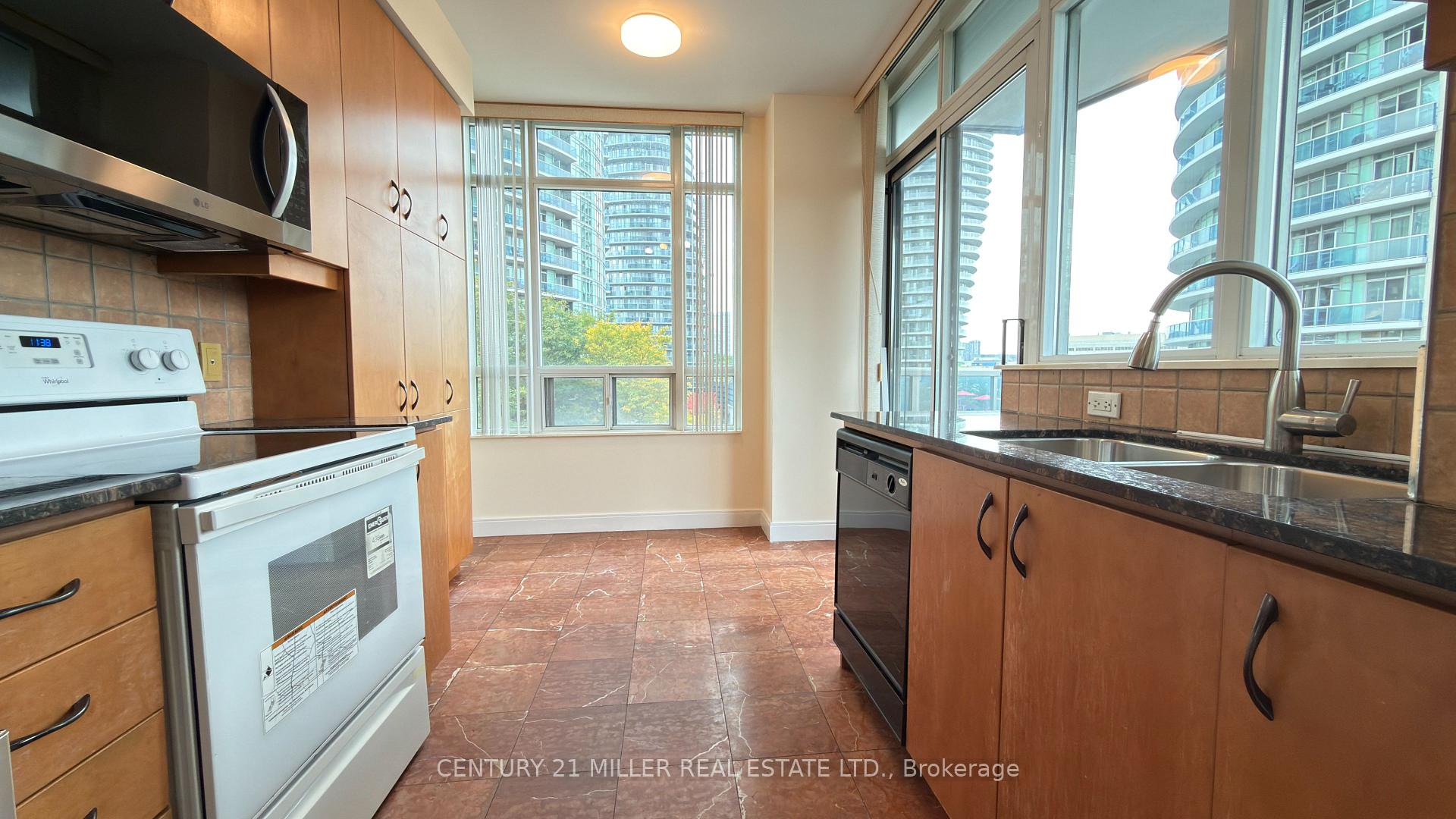 Photo 10 of Unit 509, 90 Absolute Avenue, Mississauga, City Centre — HOMEH