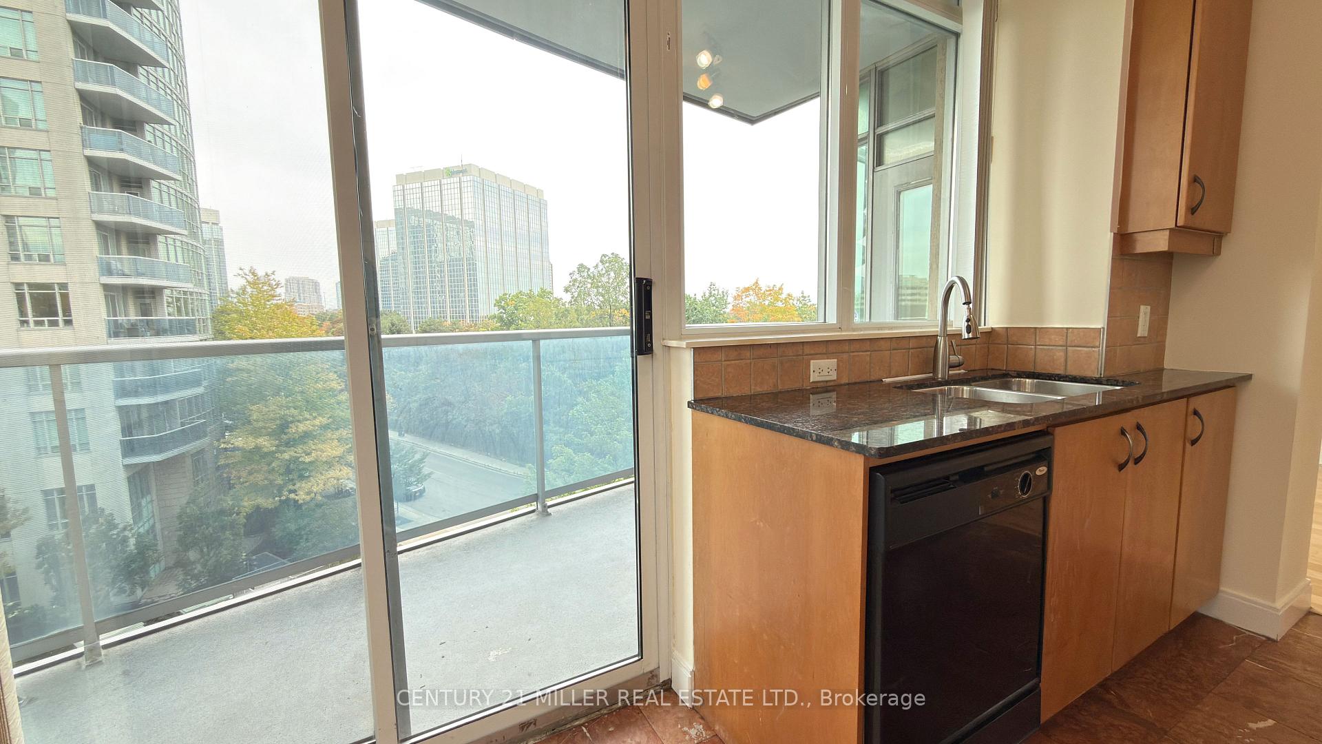 Photo 12 of Unit 509, 90 Absolute Avenue, Mississauga, City Centre — HOMEH
