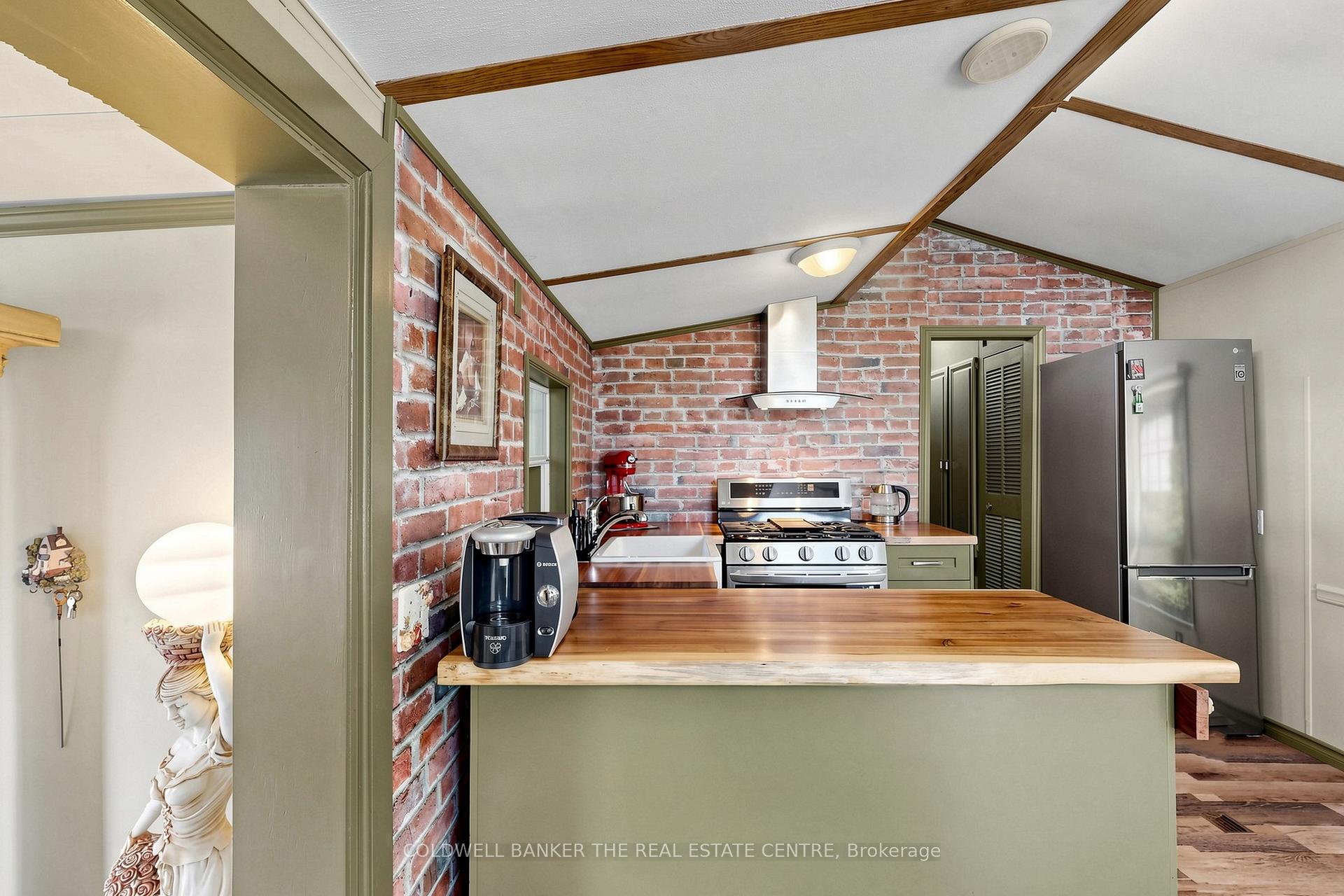 Photo 14 of Unit 308, 285 Crydermans Side Road, Georgina, Baldwin — HOMEH