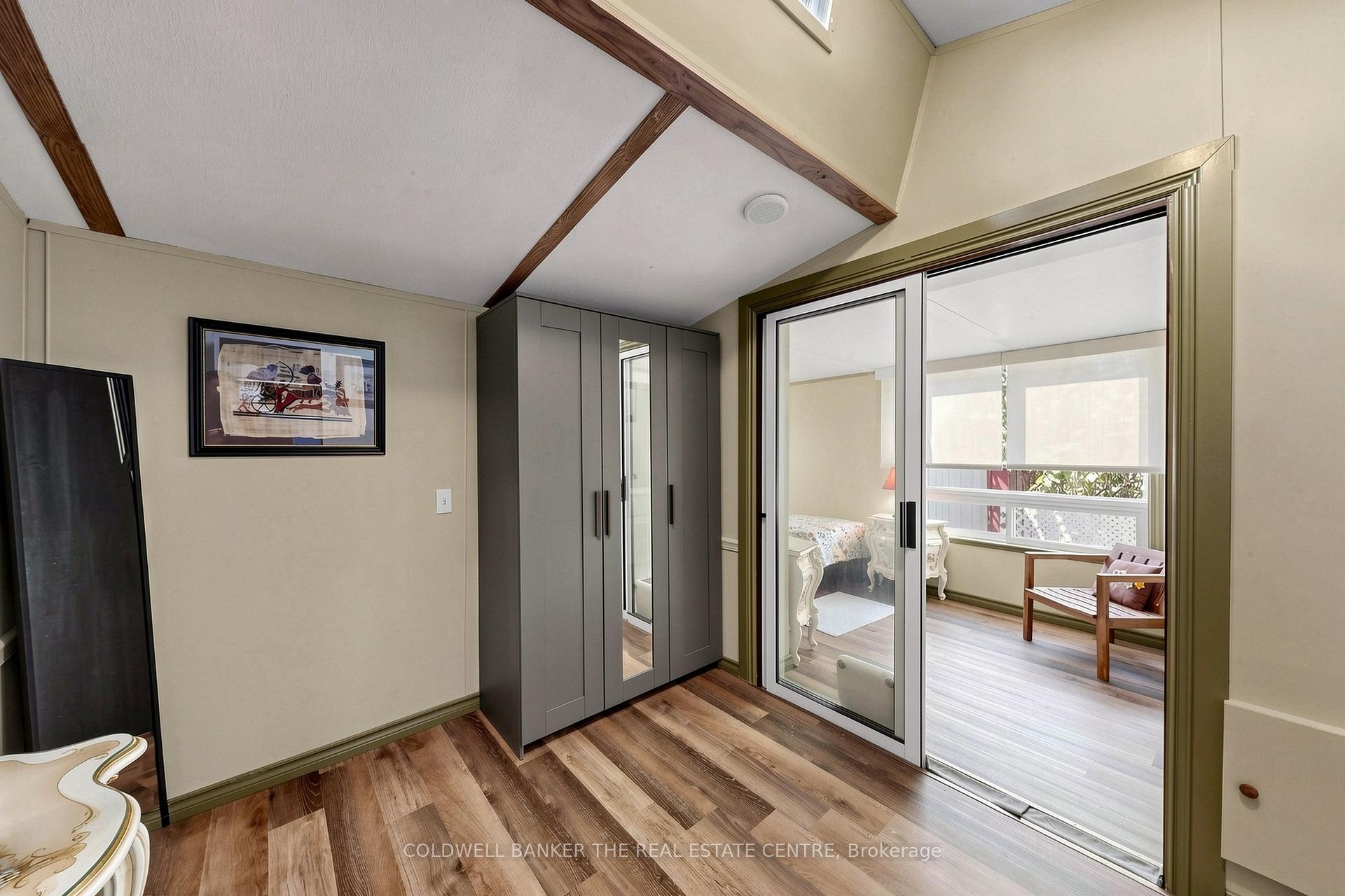 Photo 21 of Unit 308, 285 Crydermans Side Road, Georgina, Baldwin — HOMEH