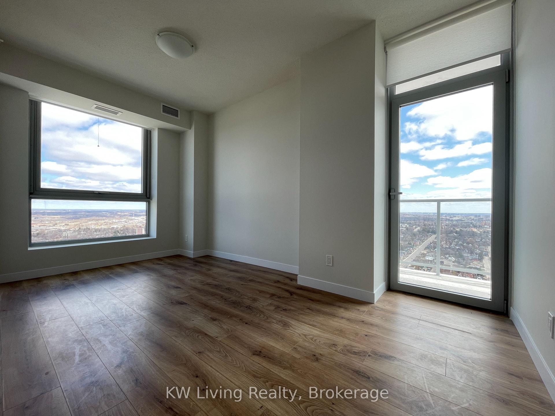Photo 11 of Unit 3202, 60 Frederick Street, Kitchener, Civic Centre — HOMEH