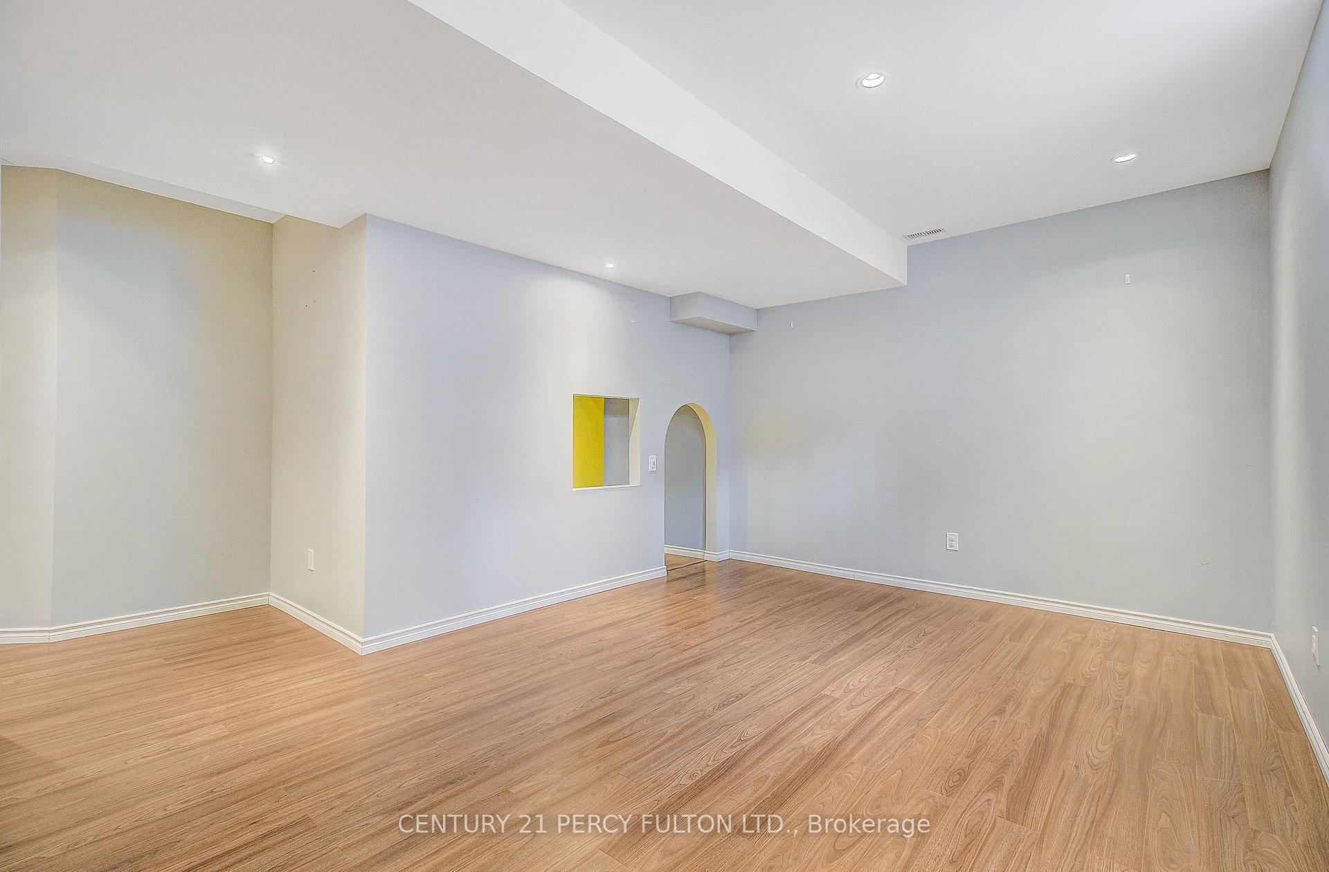 Photo 77 of 24 Bellhouse Place, Whitby, Brooklin — HOMEH