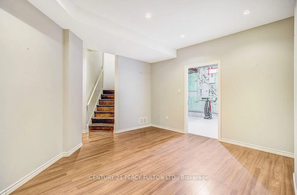 Photo 50 of 24 Bellhouse Place, Whitby, Brooklin — HOMEH