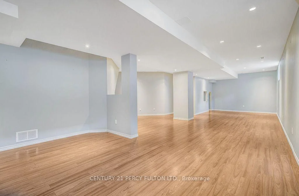 Photo 52 of 24 Bellhouse Place, Whitby, Brooklin — HOMEH