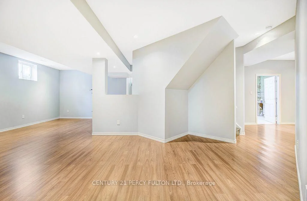 Photo 56 of 24 Bellhouse Place, Whitby, Brooklin — HOMEH