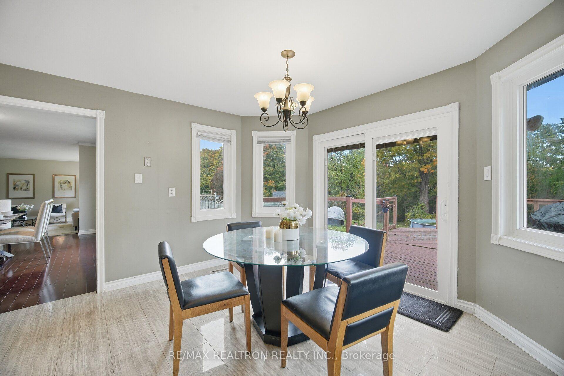 Photo 10 of 80 East Humber Drive, King, King City — HOMEH