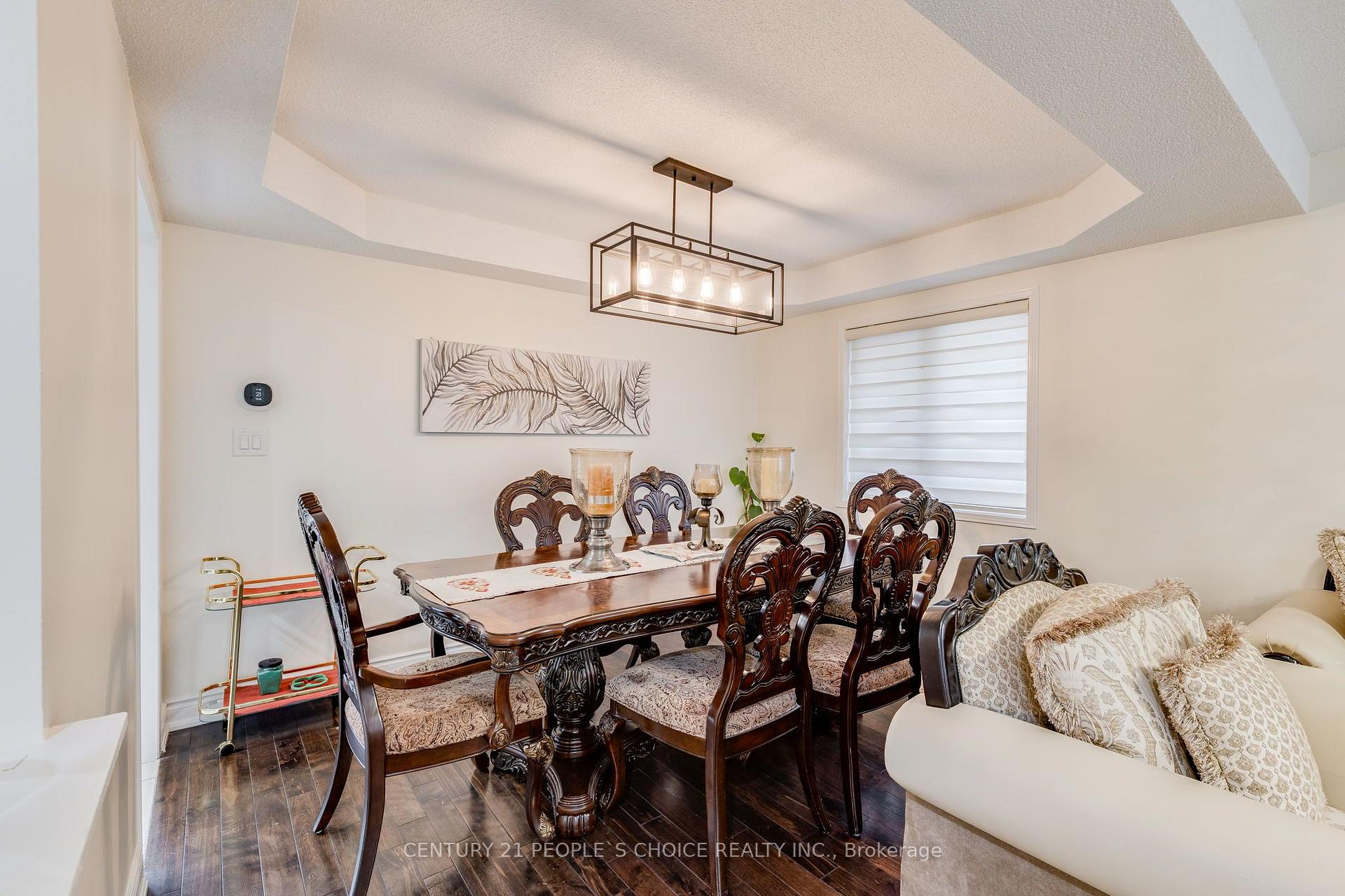 Photo 6 of 5677 Condor Place, Mississauga, East Credit — HOMEH