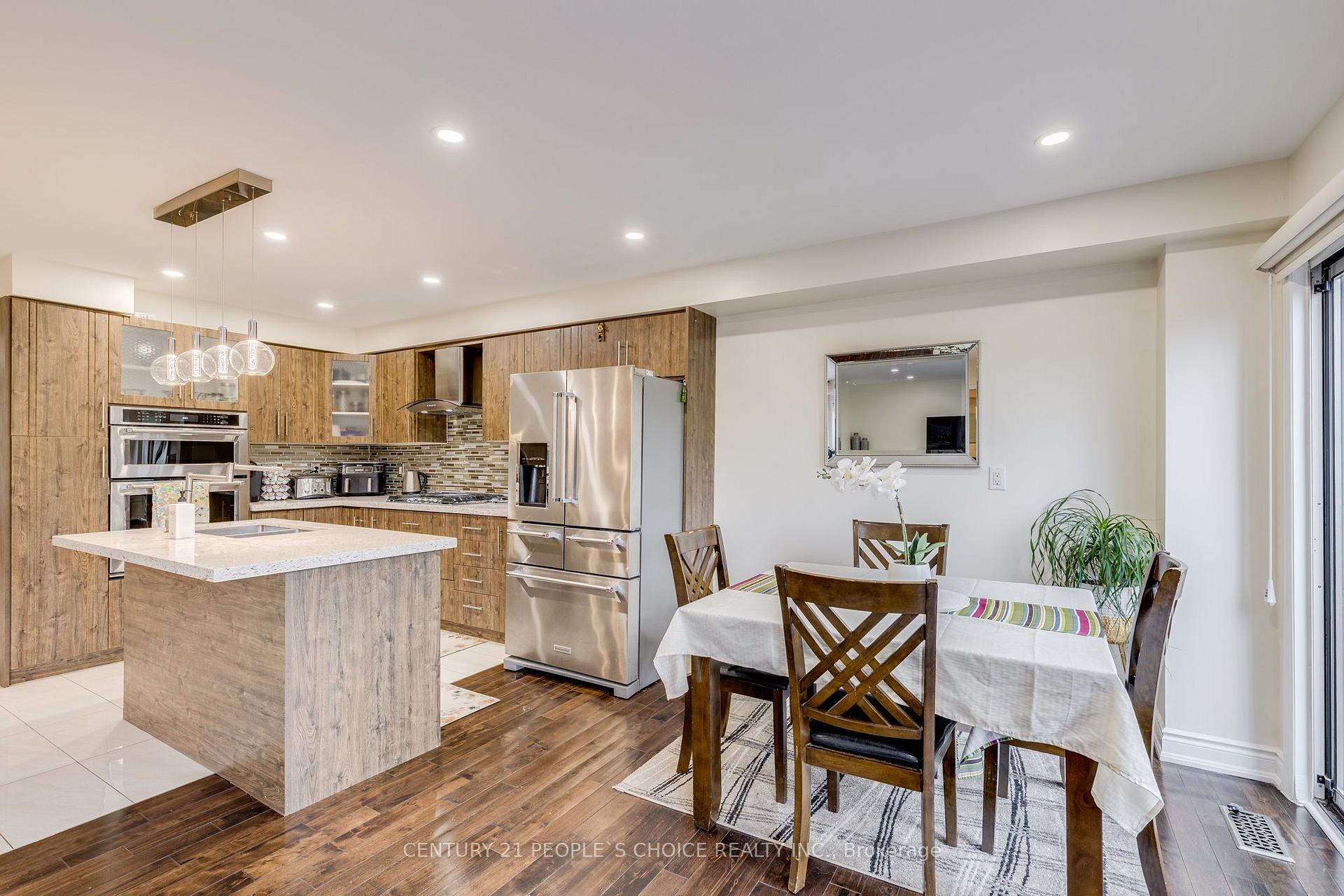 Photo 10 of 5677 Condor Place, Mississauga, East Credit — HOMEH