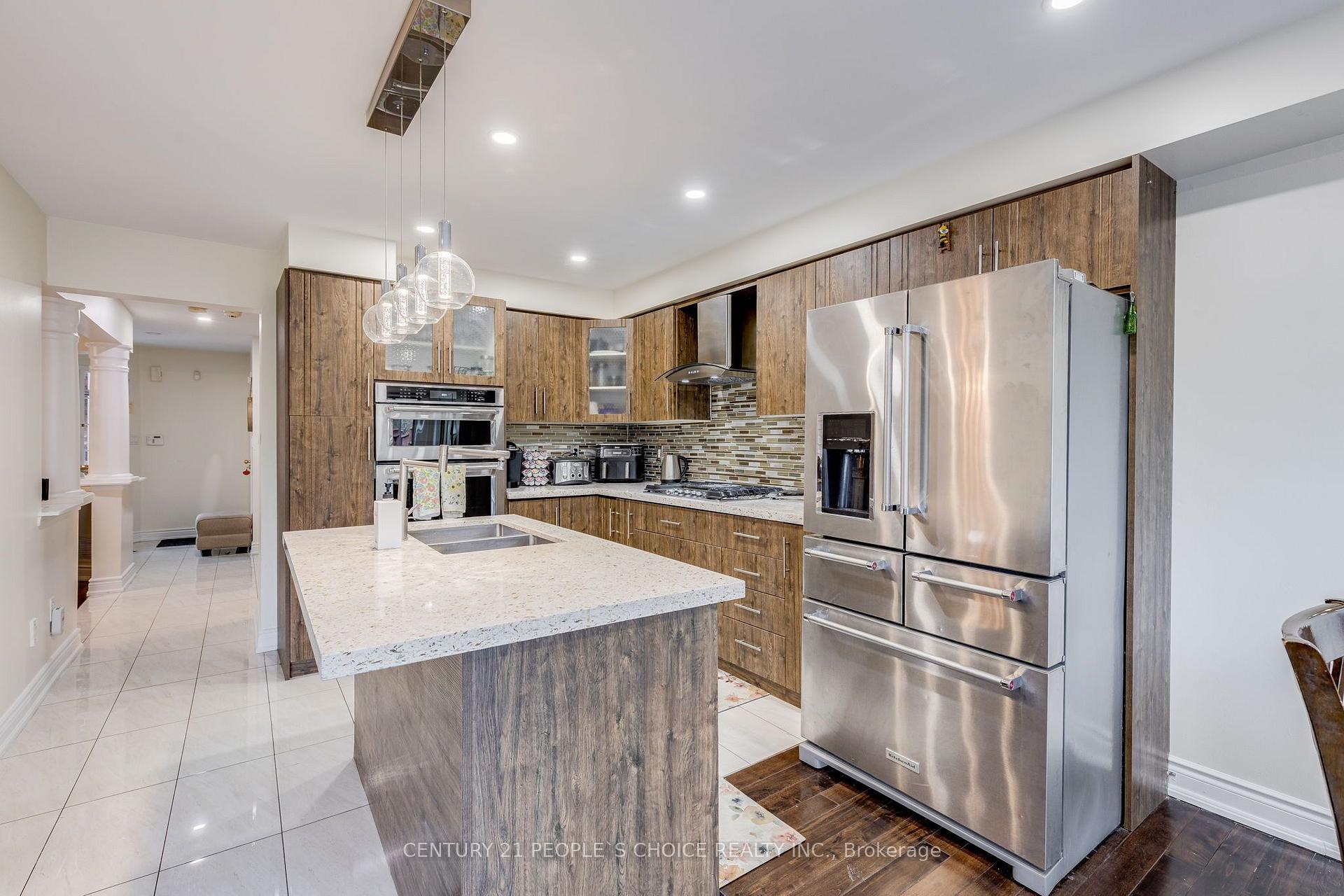 Photo 11 of 5677 Condor Place, Mississauga, East Credit — HOMEH