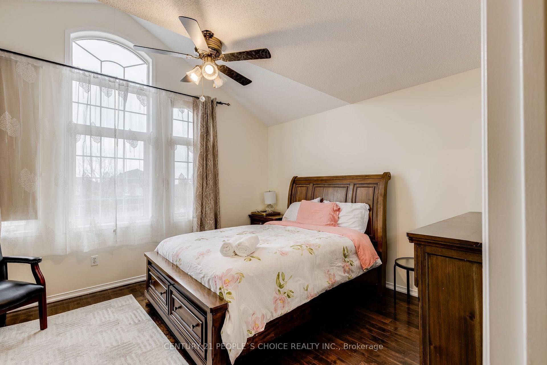 Photo 17 of 5677 Condor Place, Mississauga, East Credit — HOMEH