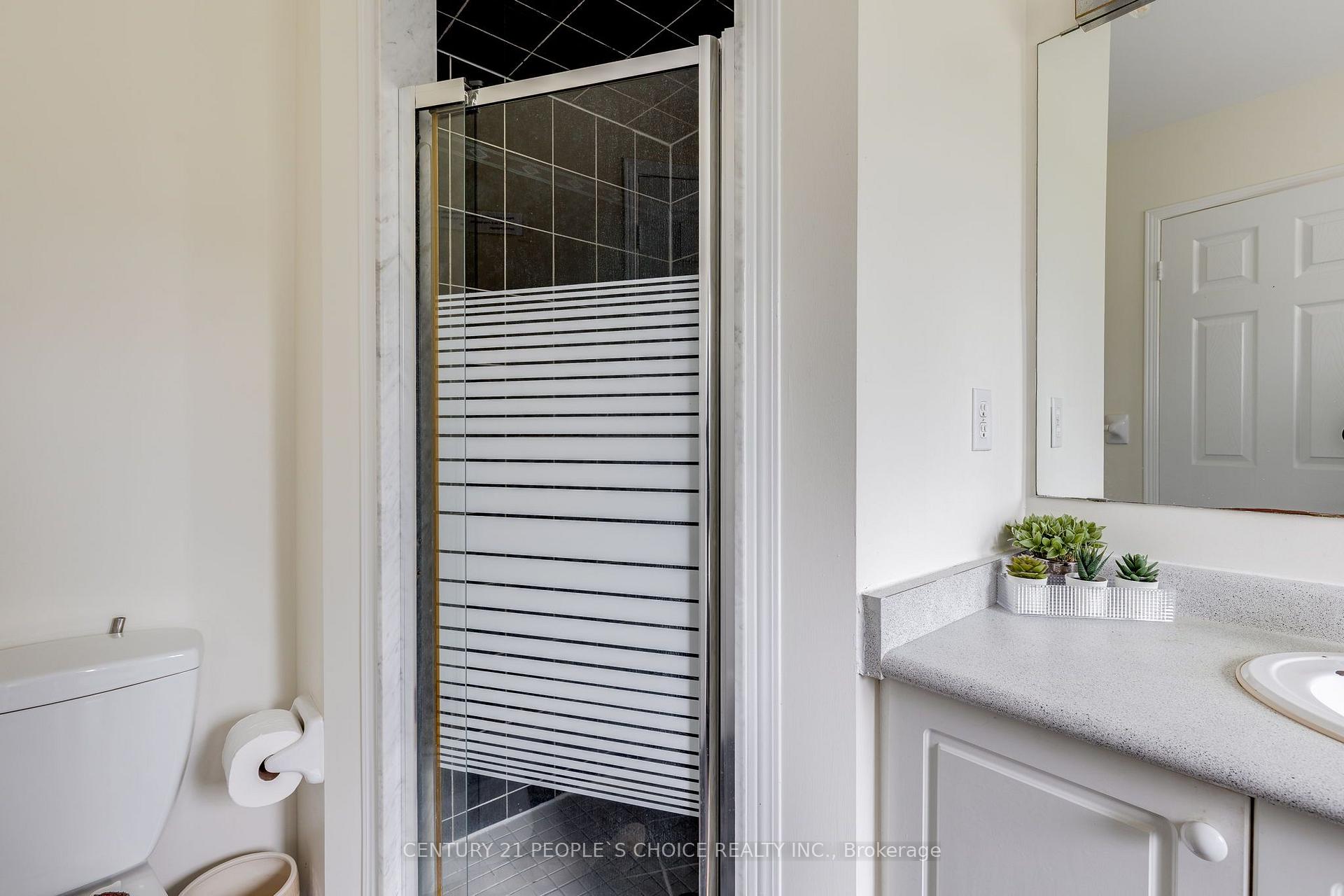 Photo 30 of 5677 Condor Place, Mississauga, East Credit — HOMEH