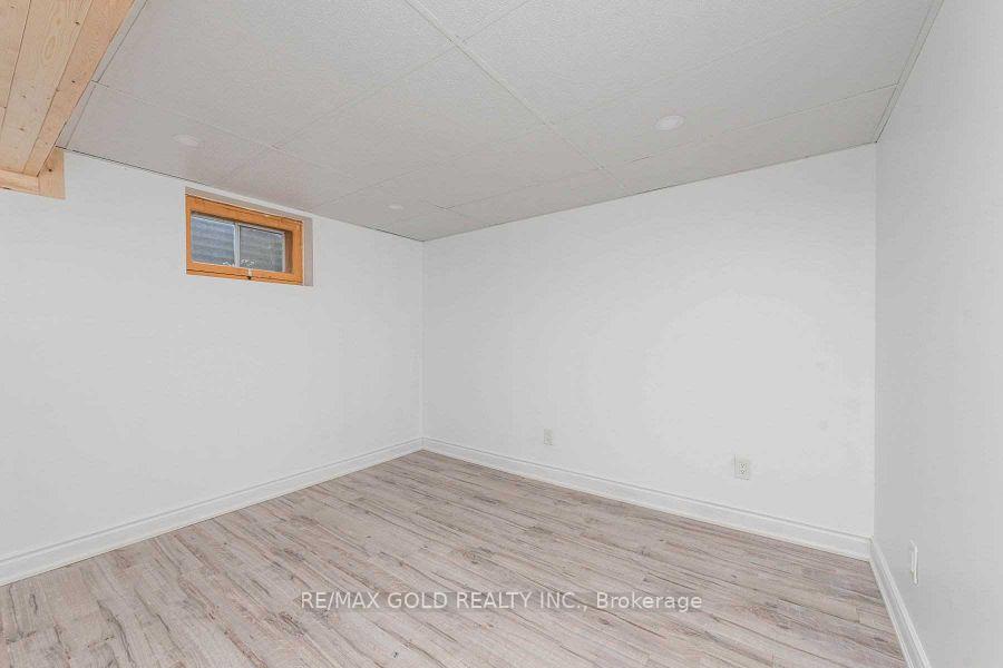 Photo 5 of 28 Devonshire Drive, Brampton, Southgate — HOMEH