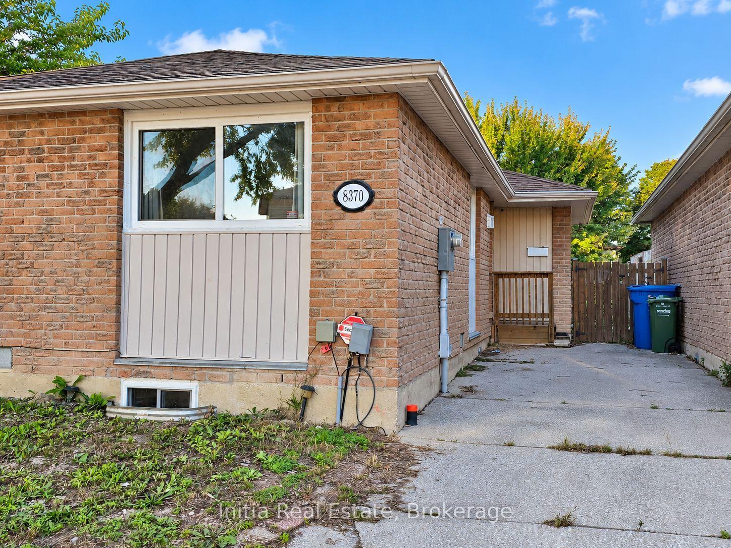 Photo 2 of 8370 Gregory Place, Windsor, Riverside - Windsor — HOMEH