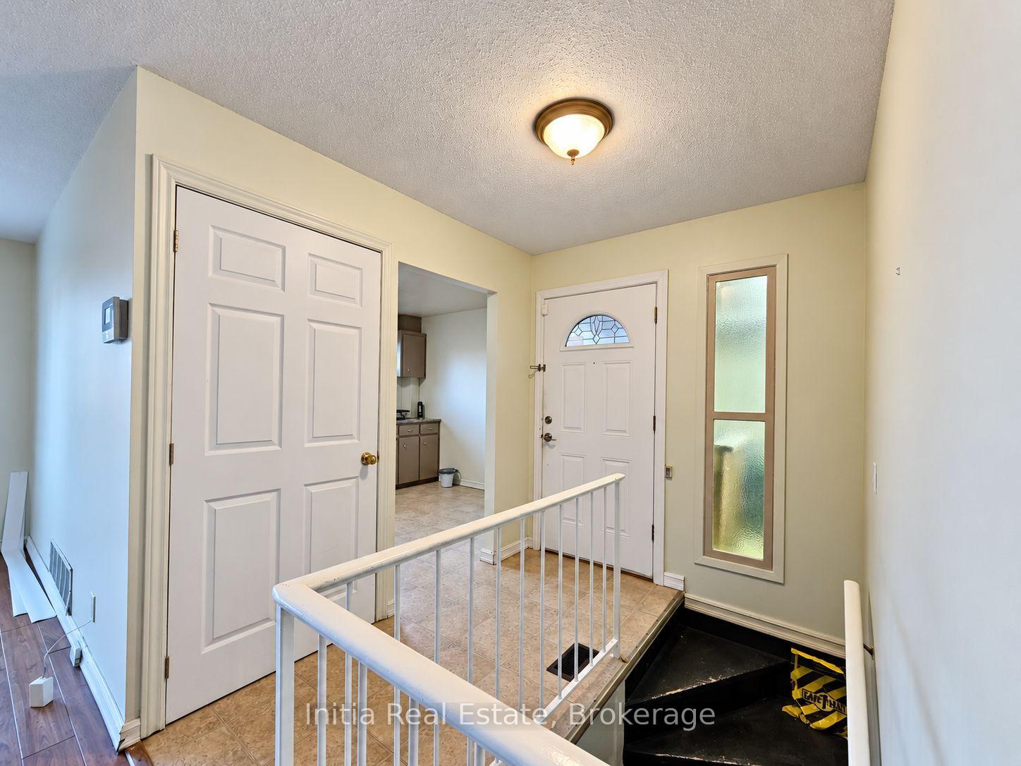 Photo 9 of 8370 Gregory Place, Windsor, Riverside - Windsor — HOMEH