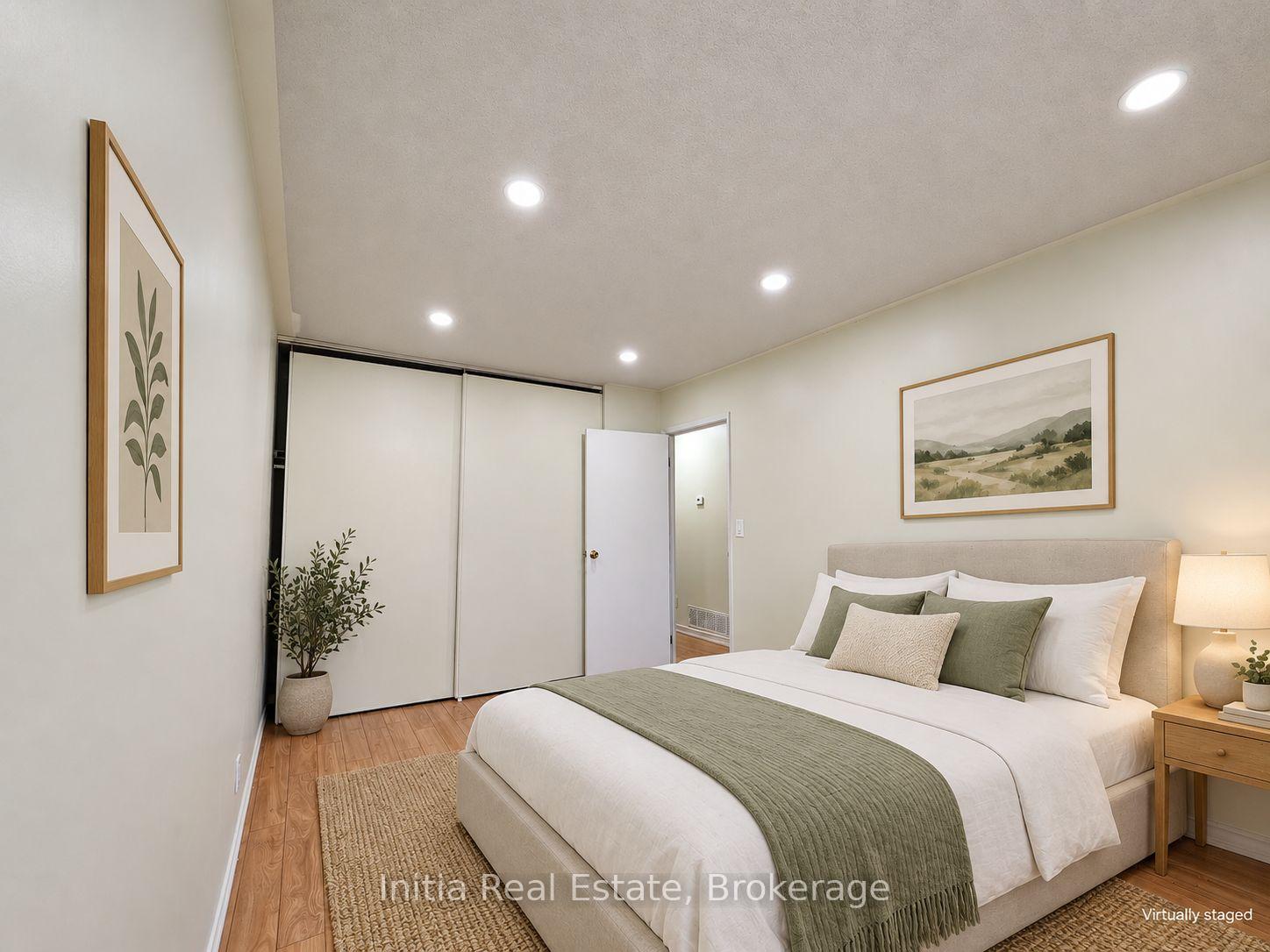 Photo 11 of 8370 Gregory Place, Windsor, Riverside - Windsor — HOMEH