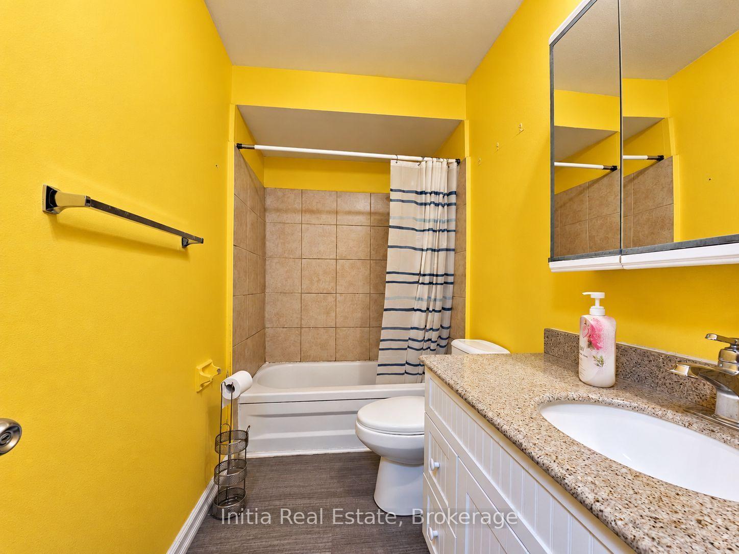 Photo 15 of 8370 Gregory Place, Windsor, Riverside - Windsor — HOMEH