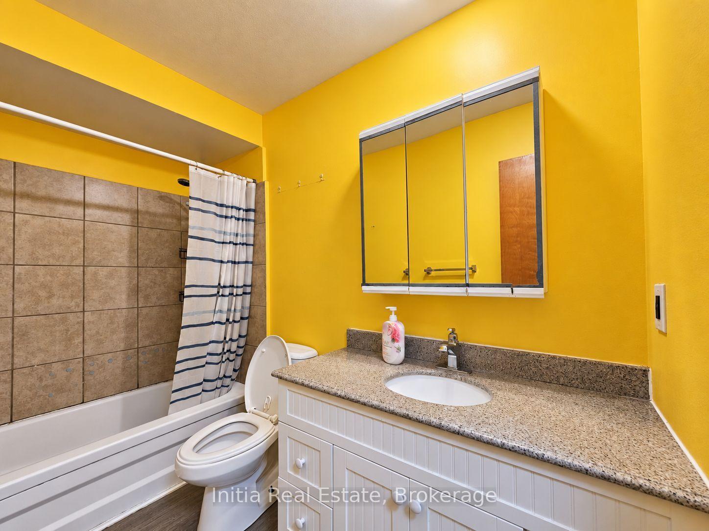 Photo 17 of 8370 Gregory Place, Windsor, Riverside - Windsor — HOMEH